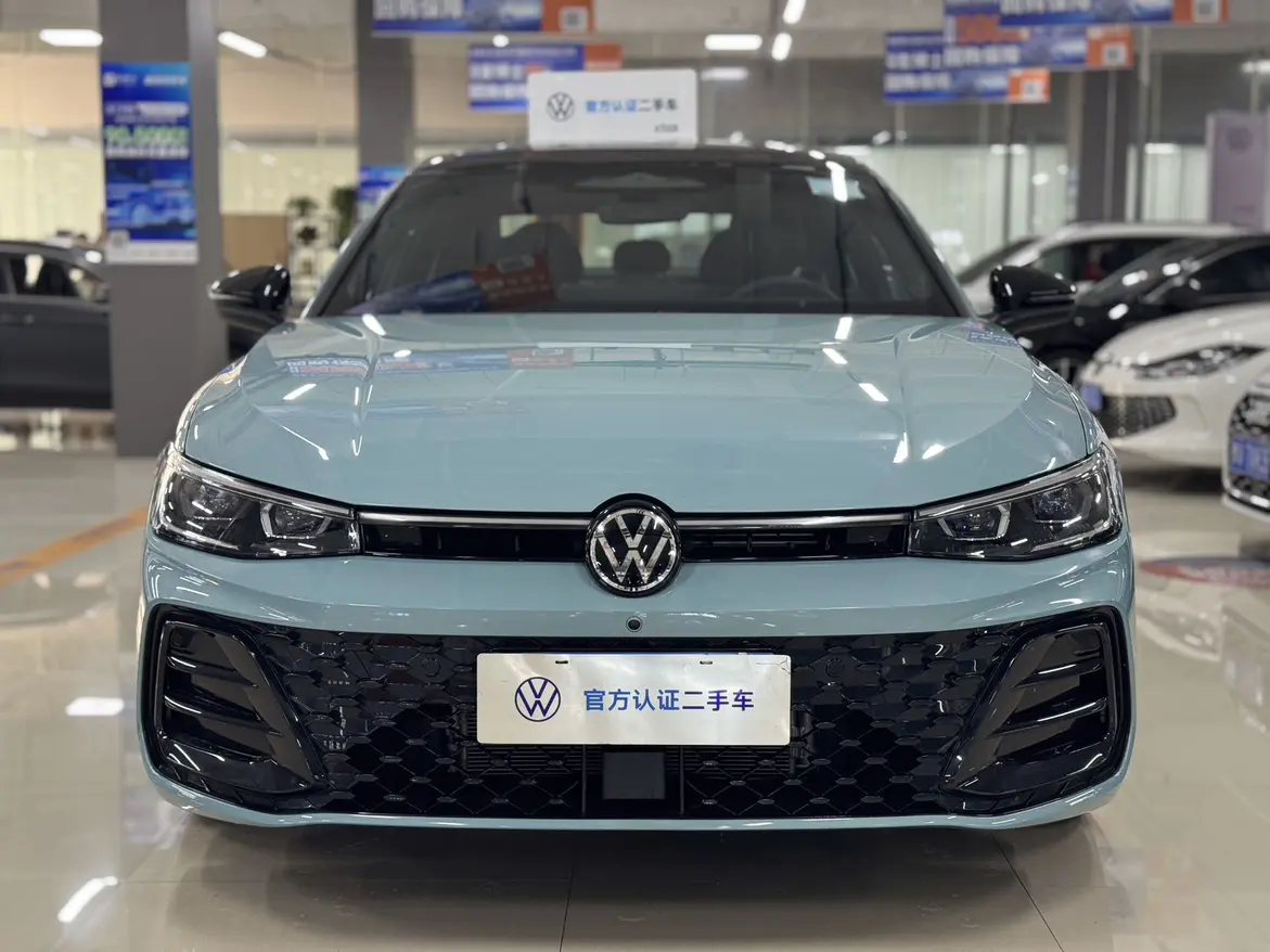 Volkswagen Passat  из Китая