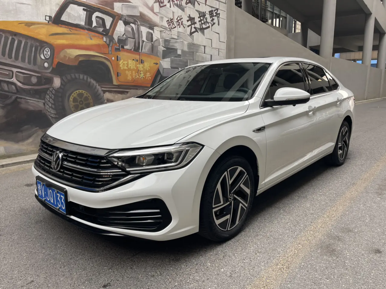 Volkswagen Sagitar  из Китая