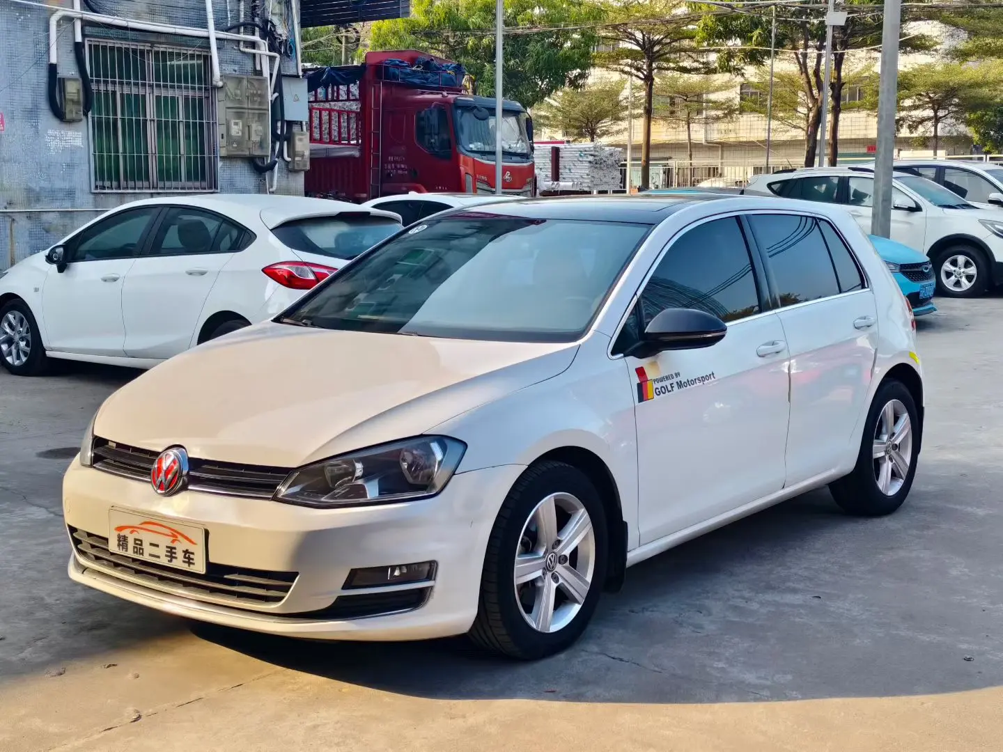 Volkswagen Golf  из Китая