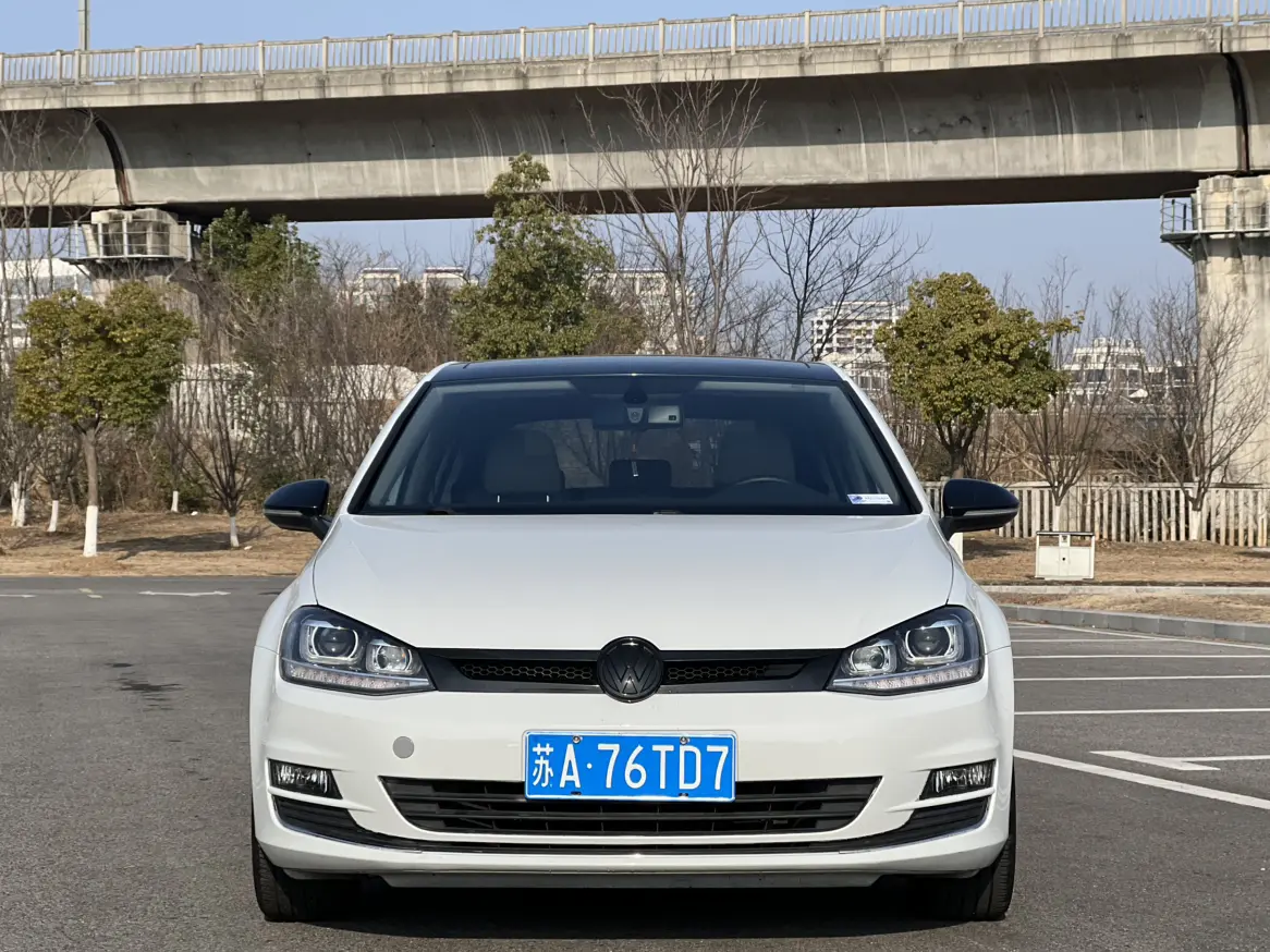 Volkswagen Golf  из Китая