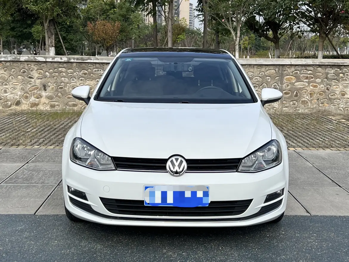 Volkswagen Golf  из Китая