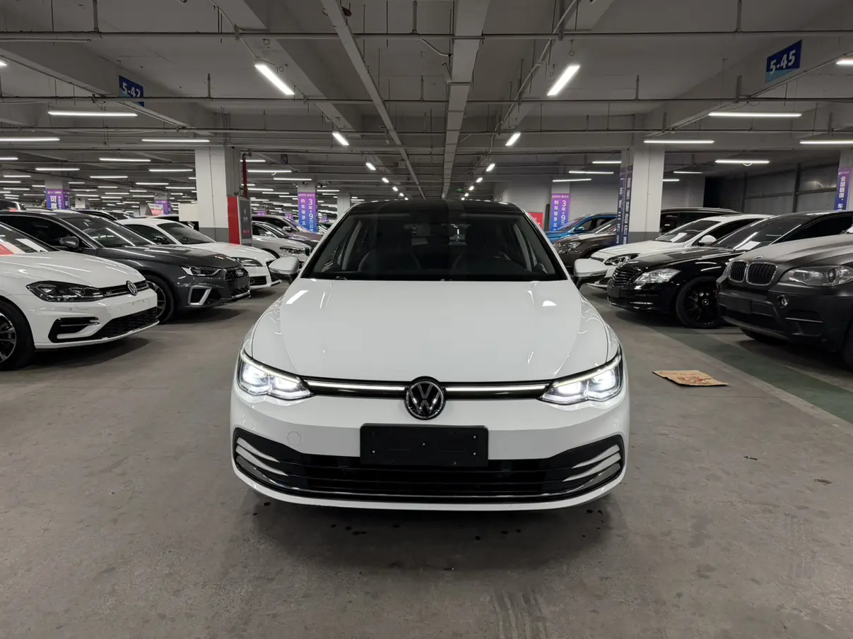 Volkswagen Golf  из Китая