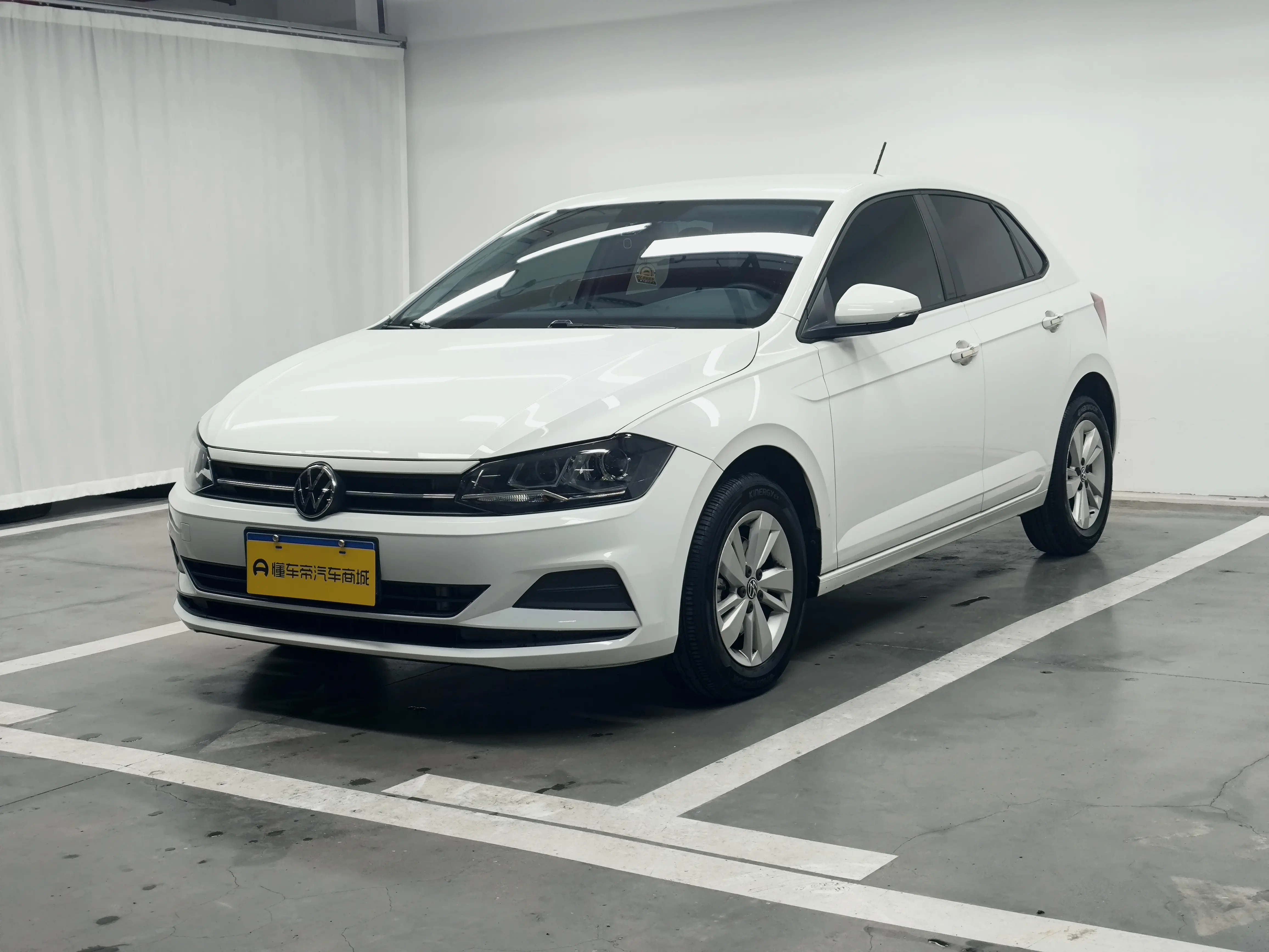 Volkswagen Polo  из Китая