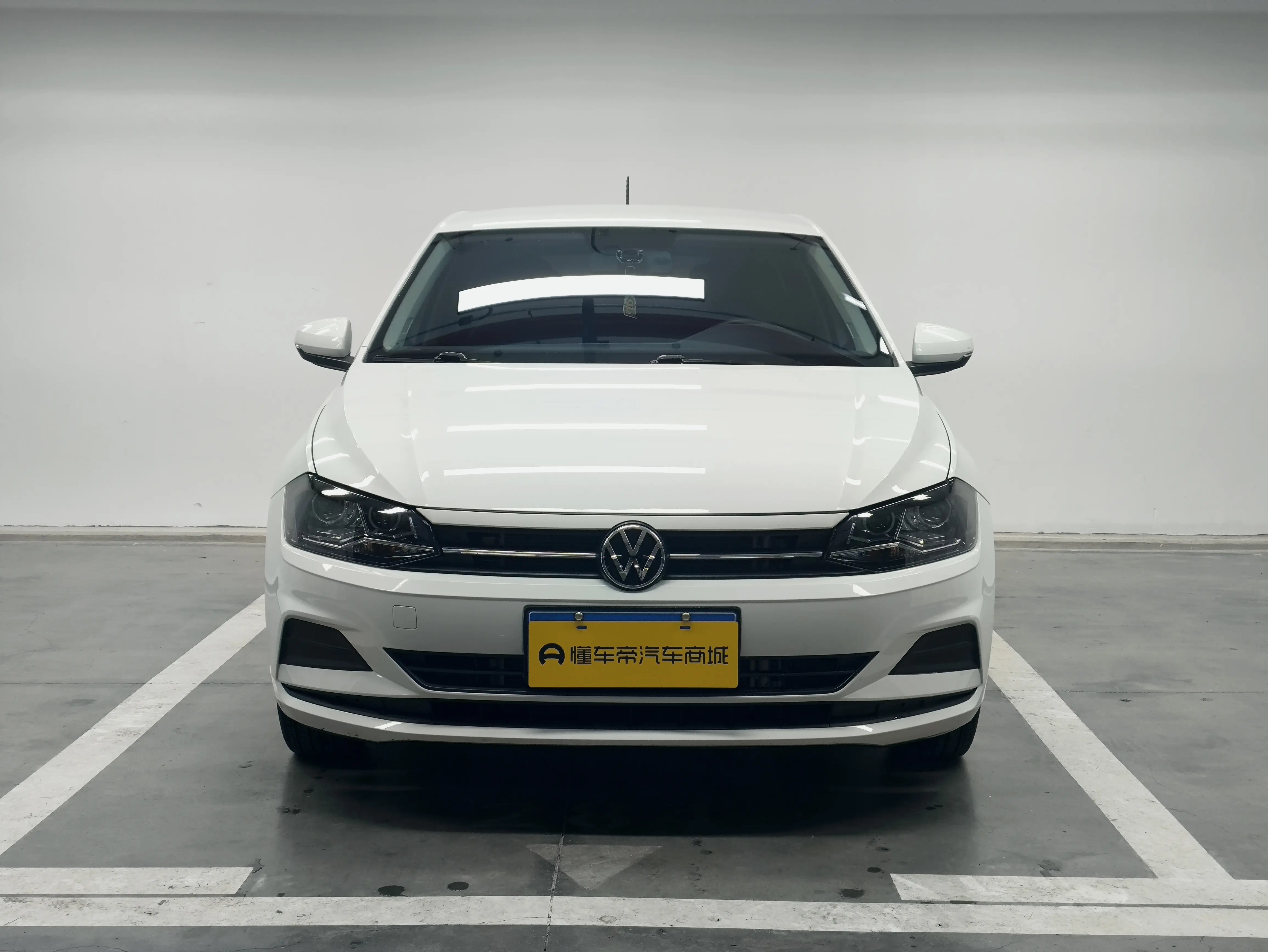 Volkswagen Polo  из Китая