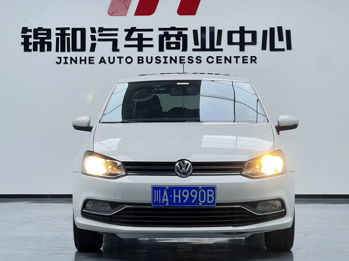 Volkswagen Polo  из Китая