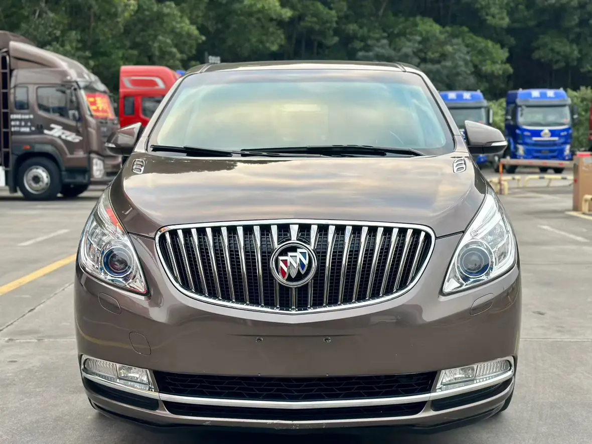 Buick GL8  из Китая