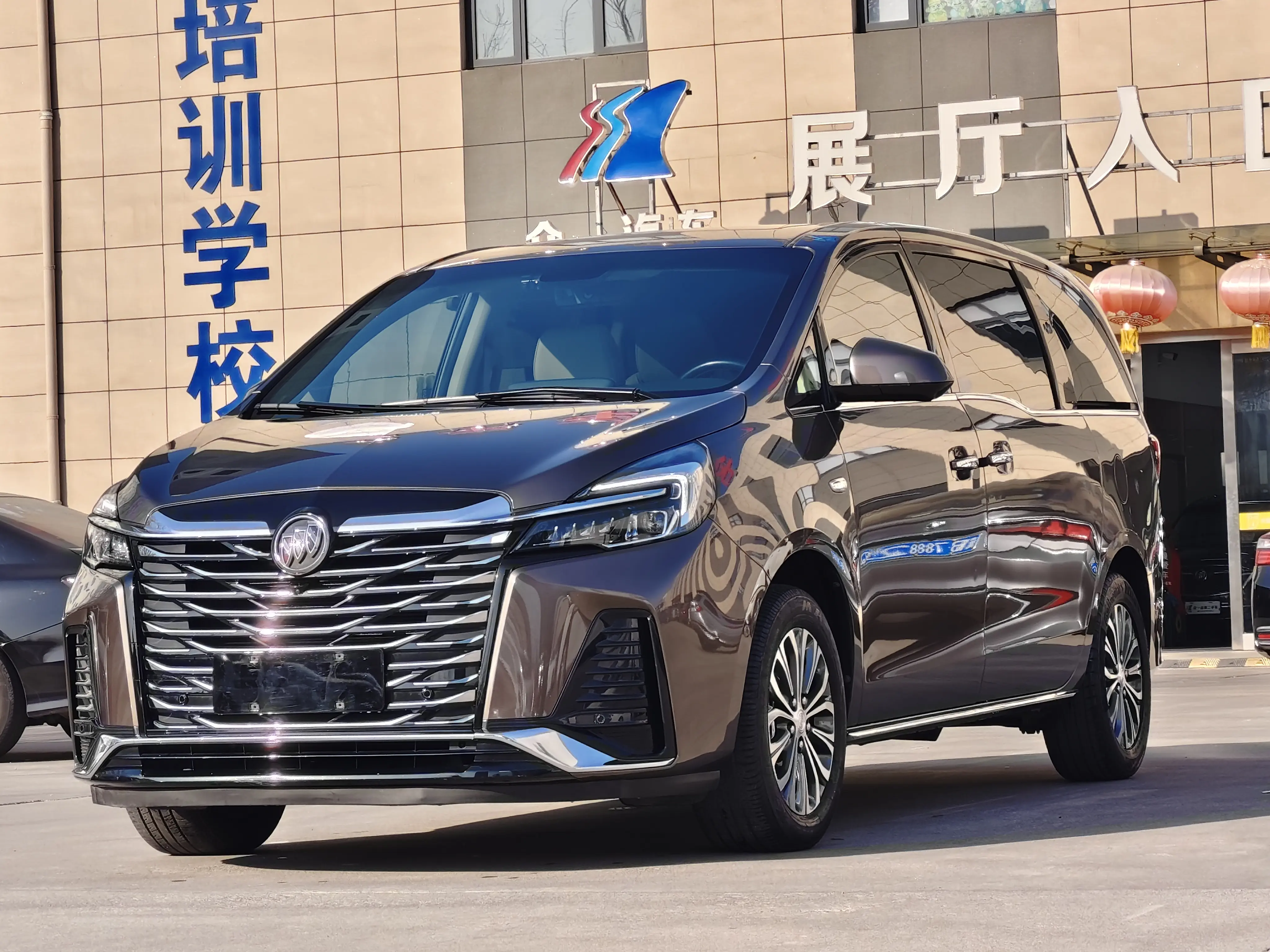 Buick GL8  из Китая