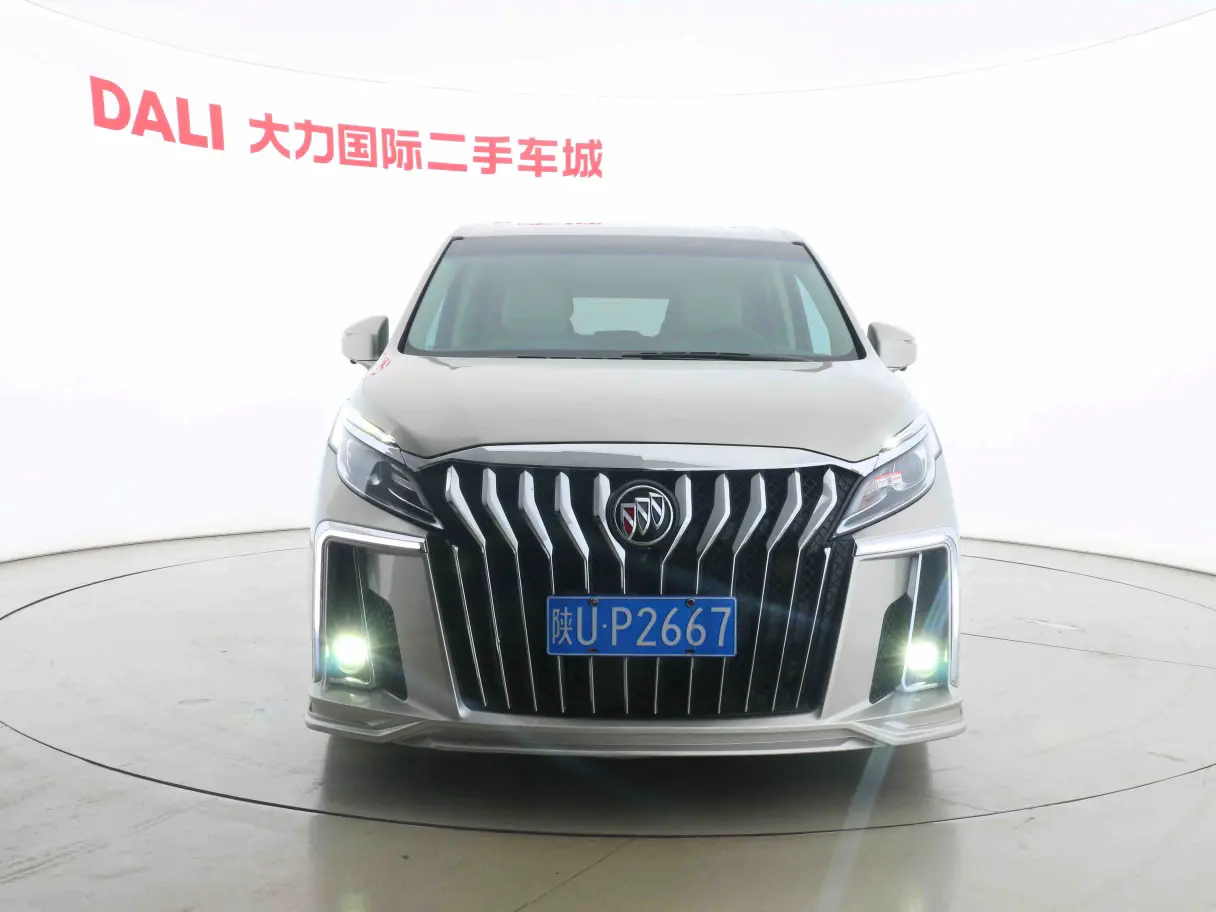 Buick GL8  из Китая