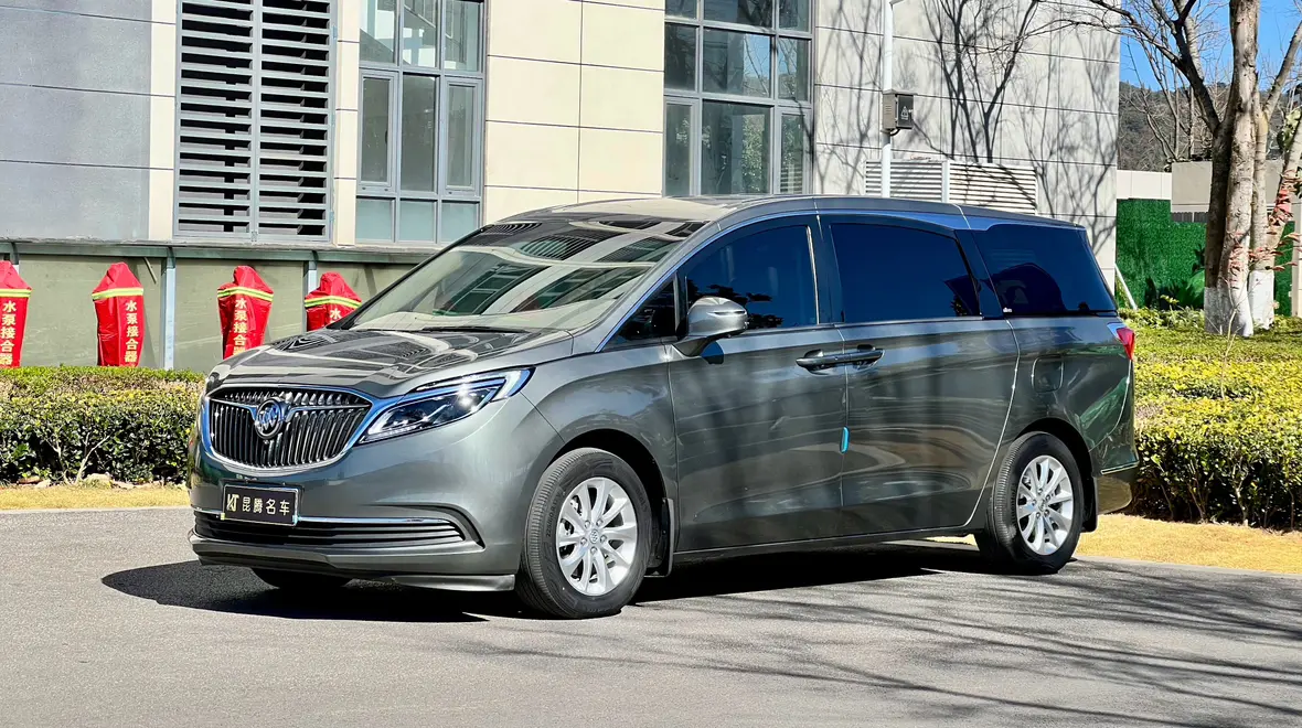 Buick GL8  из Китая