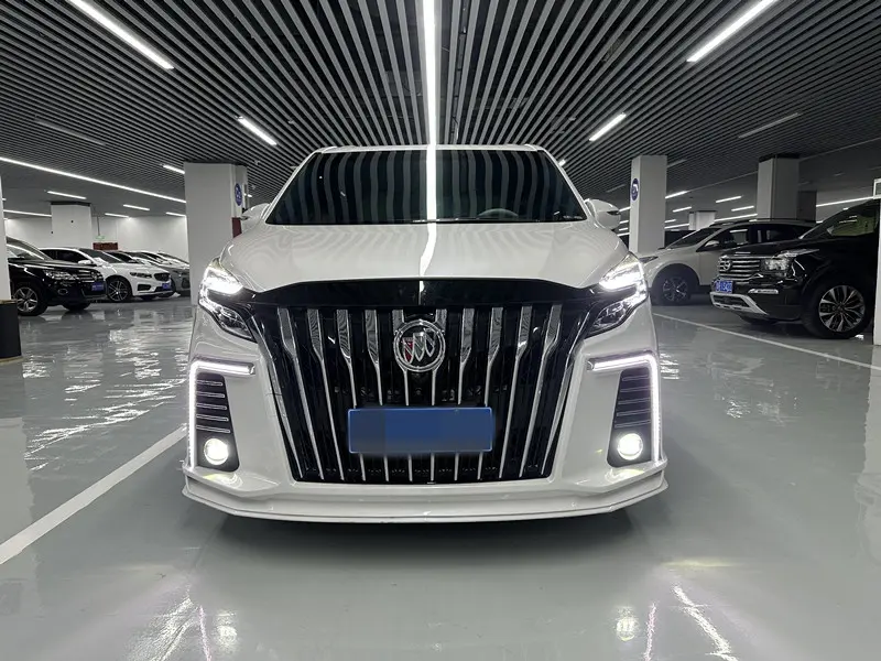 Buick GL8  из Китая