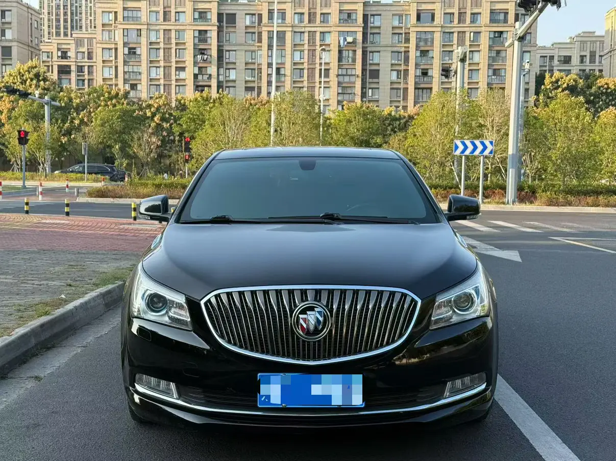 Buick LaCrosse  из Китая