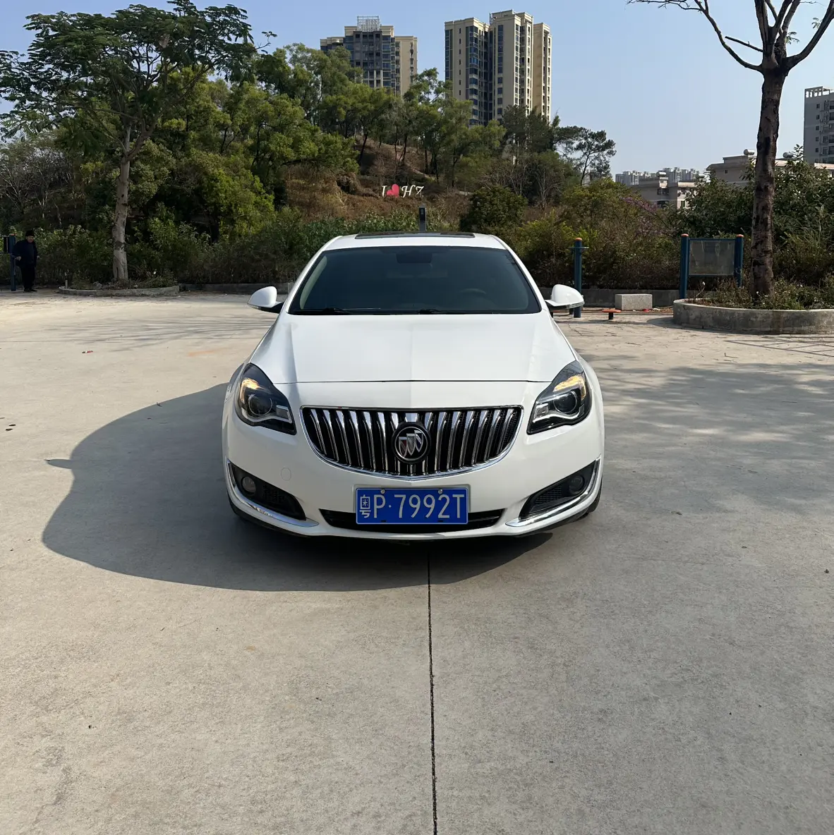 Buick Majesty  из Китая