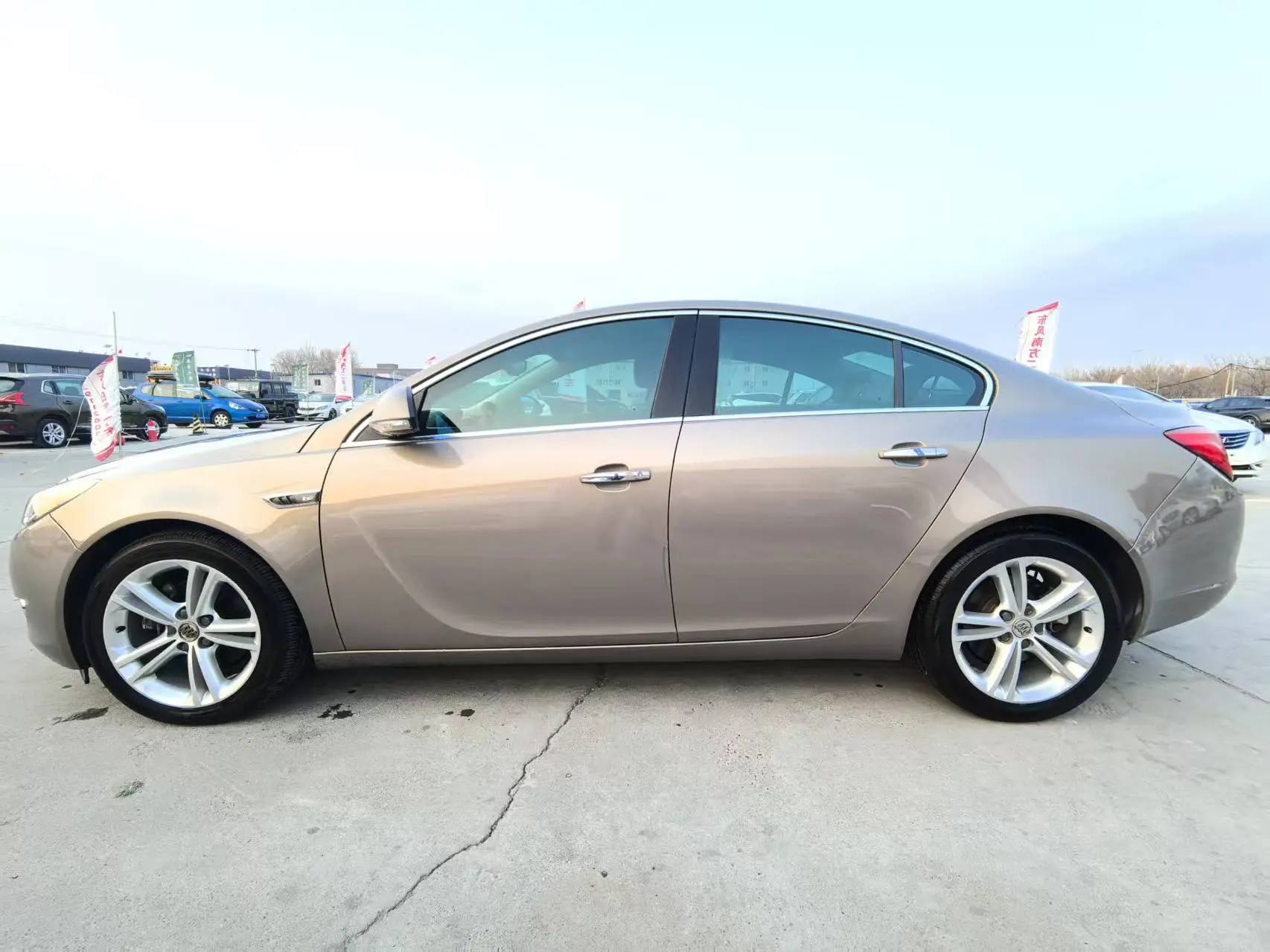 Buick Majesty  из Китая