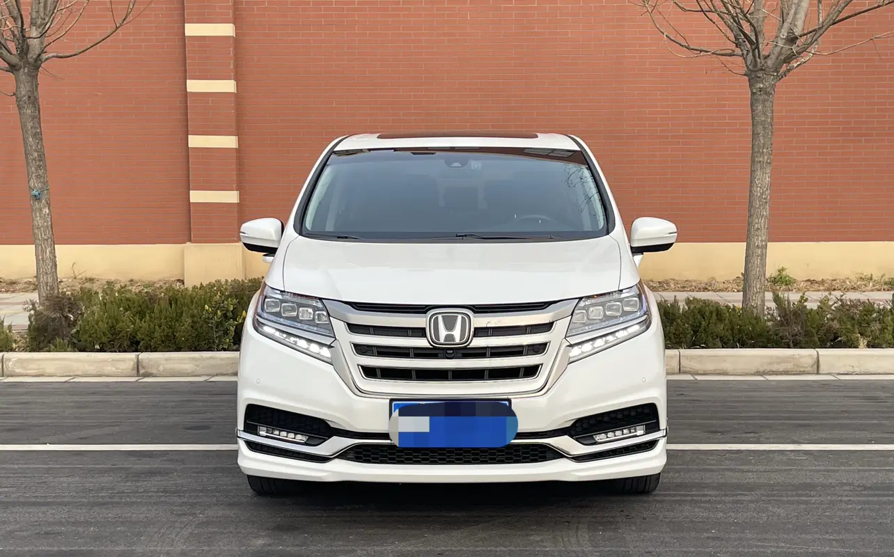 Honda Elysion (Alison)  из Китая