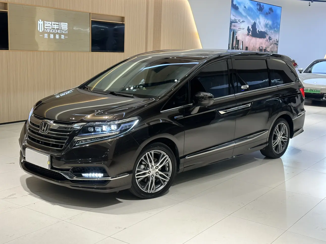 Honda Elysion (Alison)  из Китая