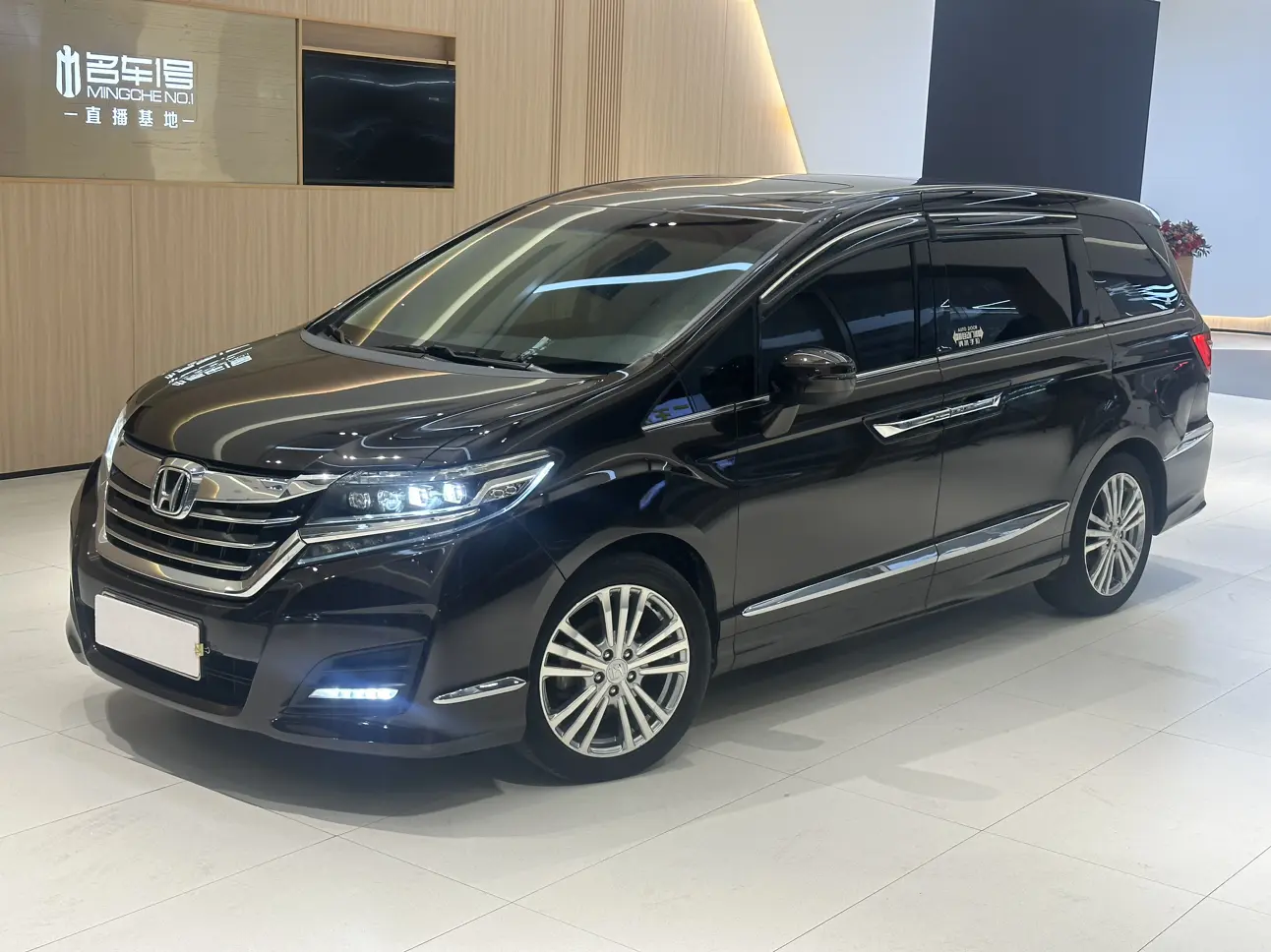Honda Elysion (Alison)  из Китая