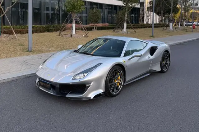 Ferrari 488  из Китая