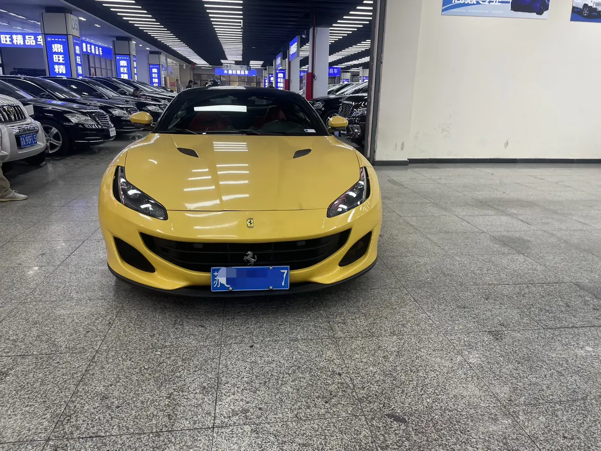 Ferrari Portofino  из Китая
