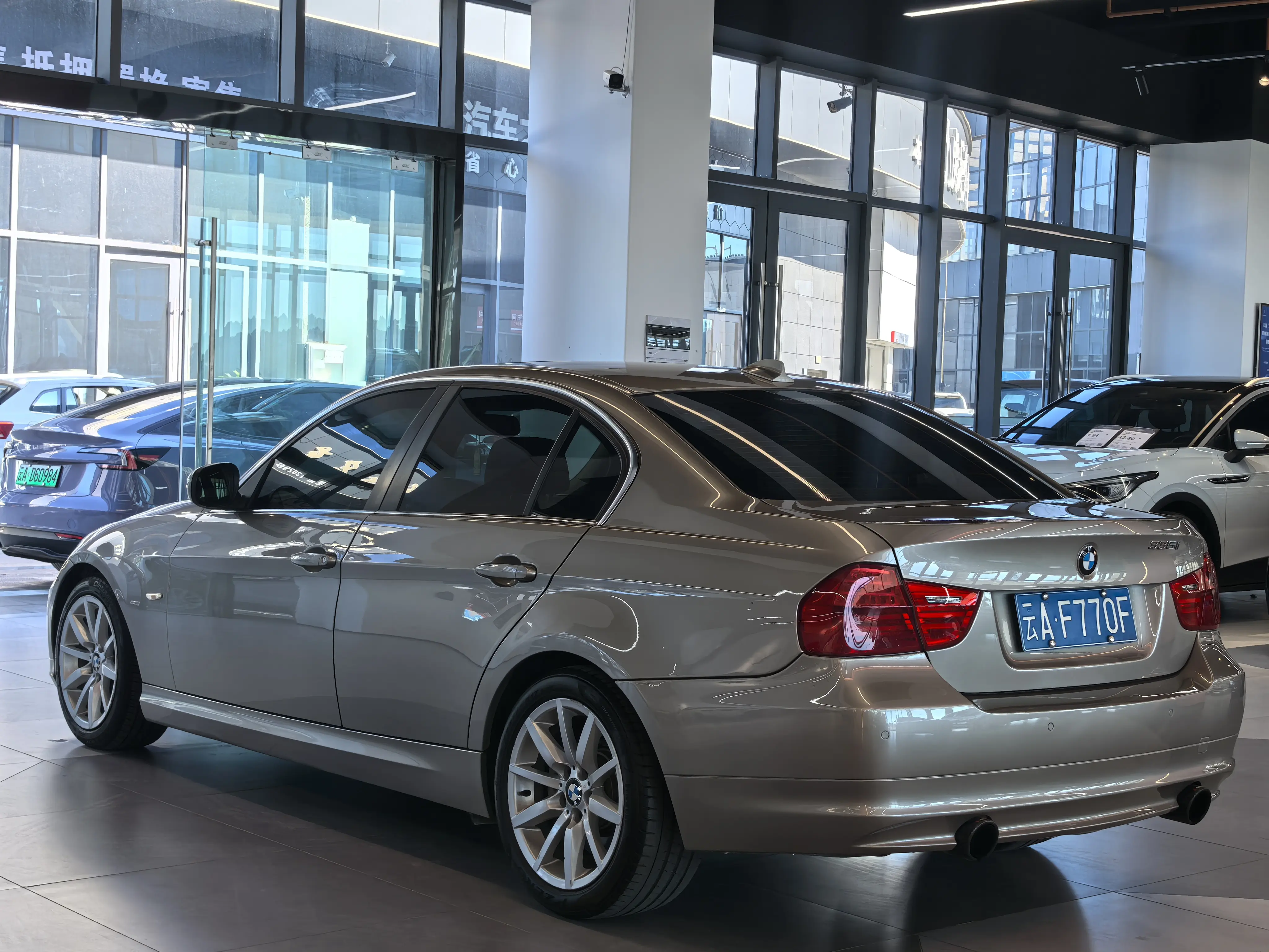 BMW 3 Series  из Китая