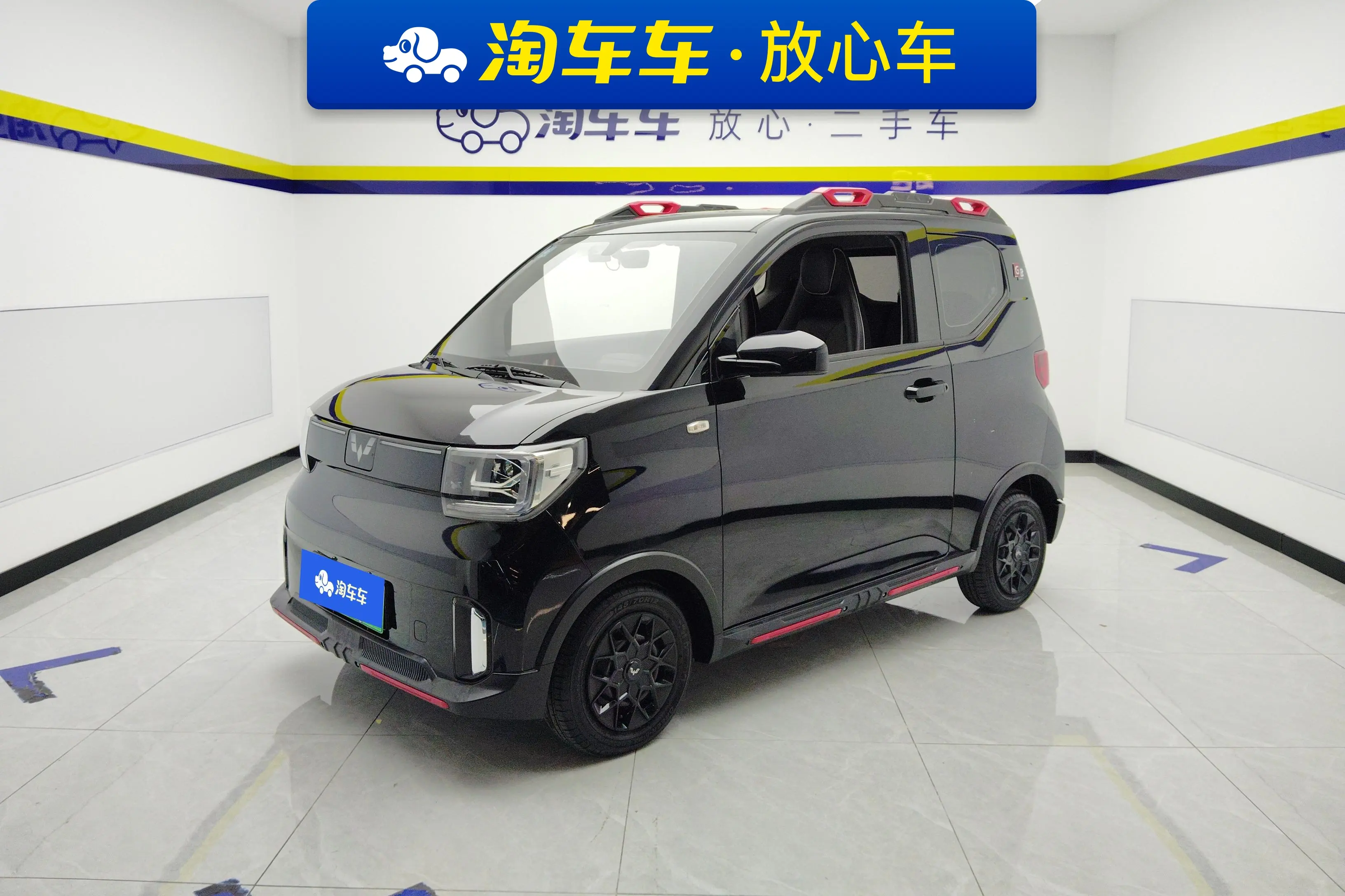 Wuling Hongguang MINIEV  из Китая