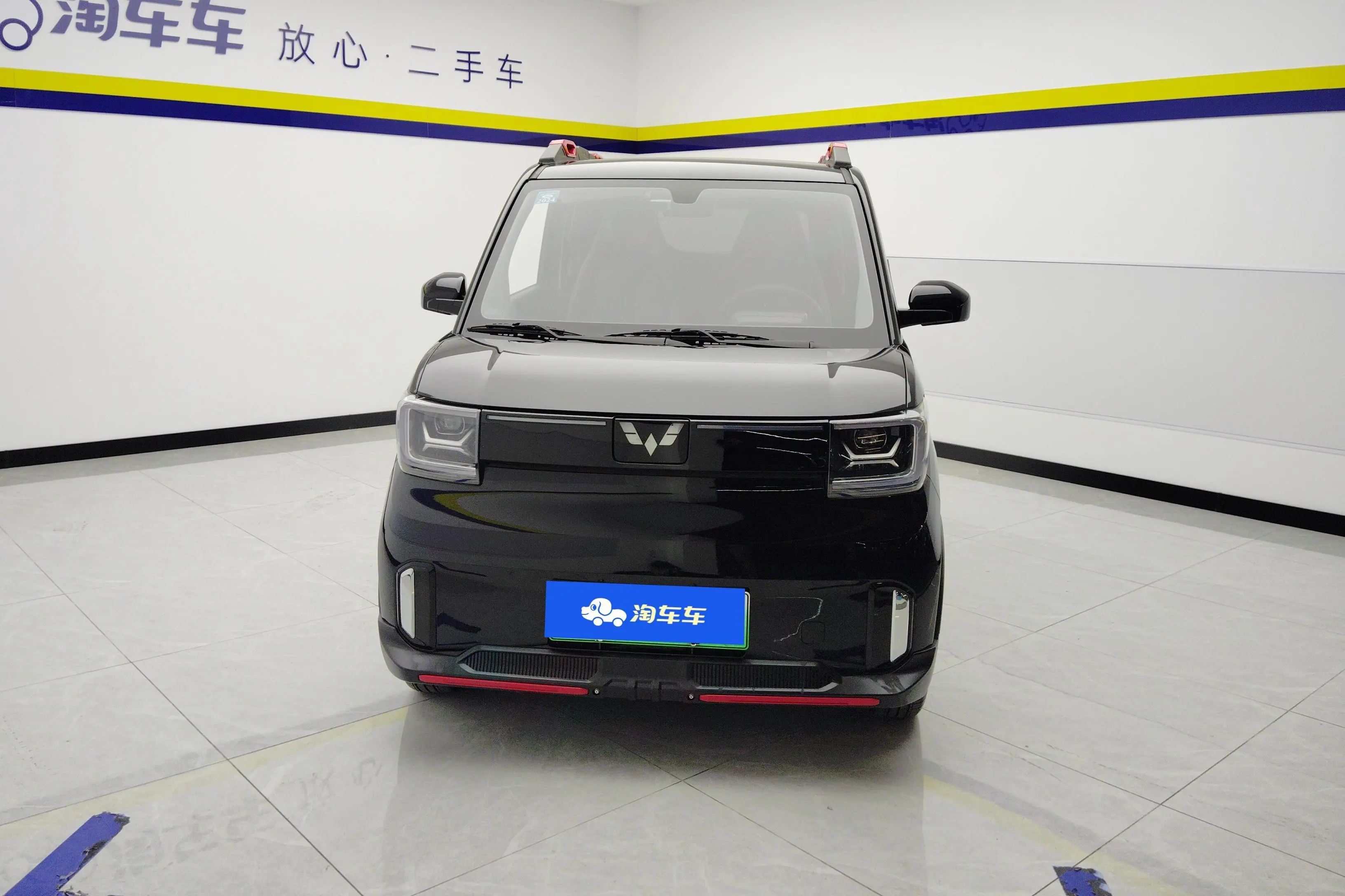 Wuling Hongguang MINIEV  из Китая