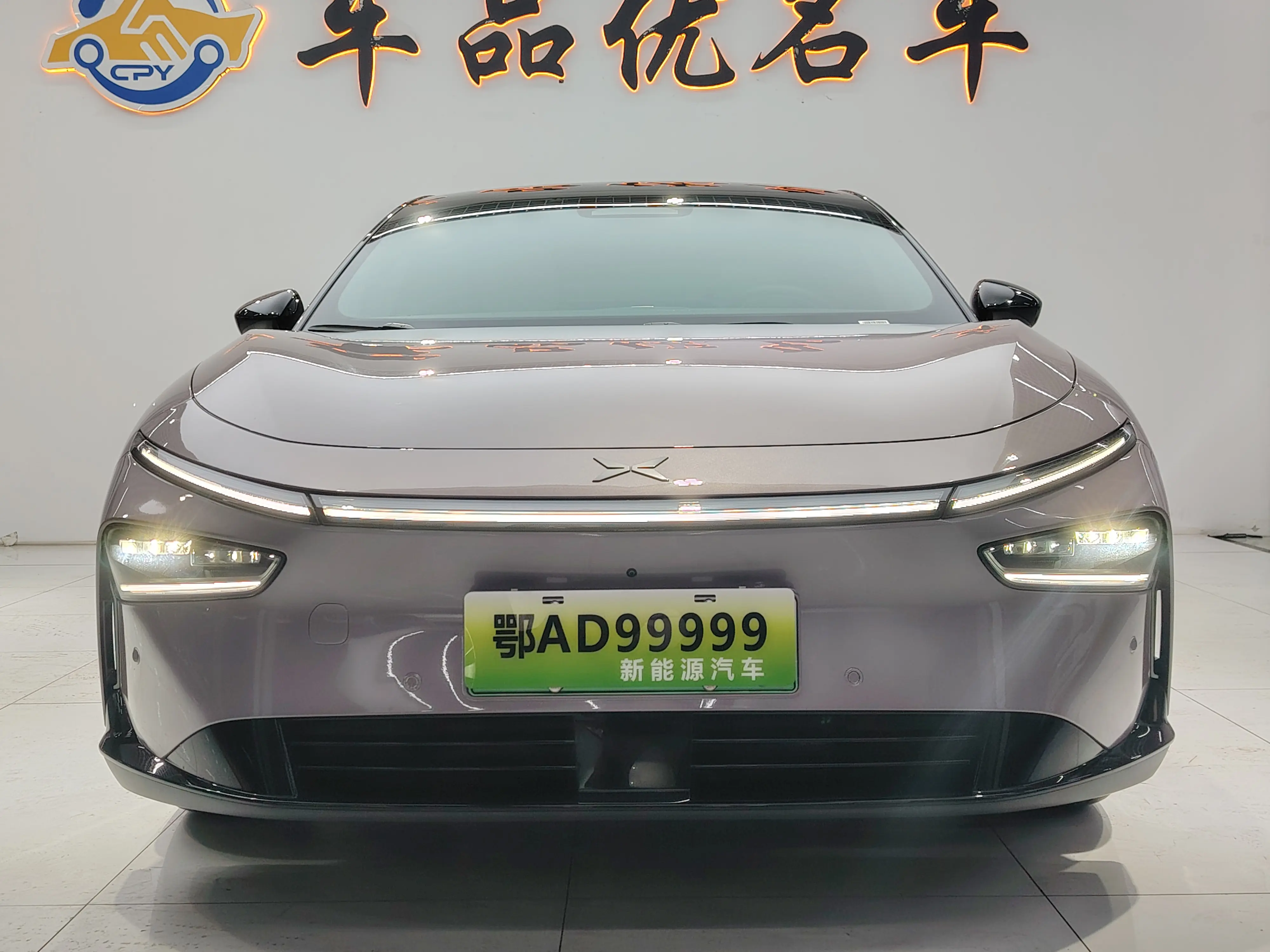 Xpeng P7+  из Китая