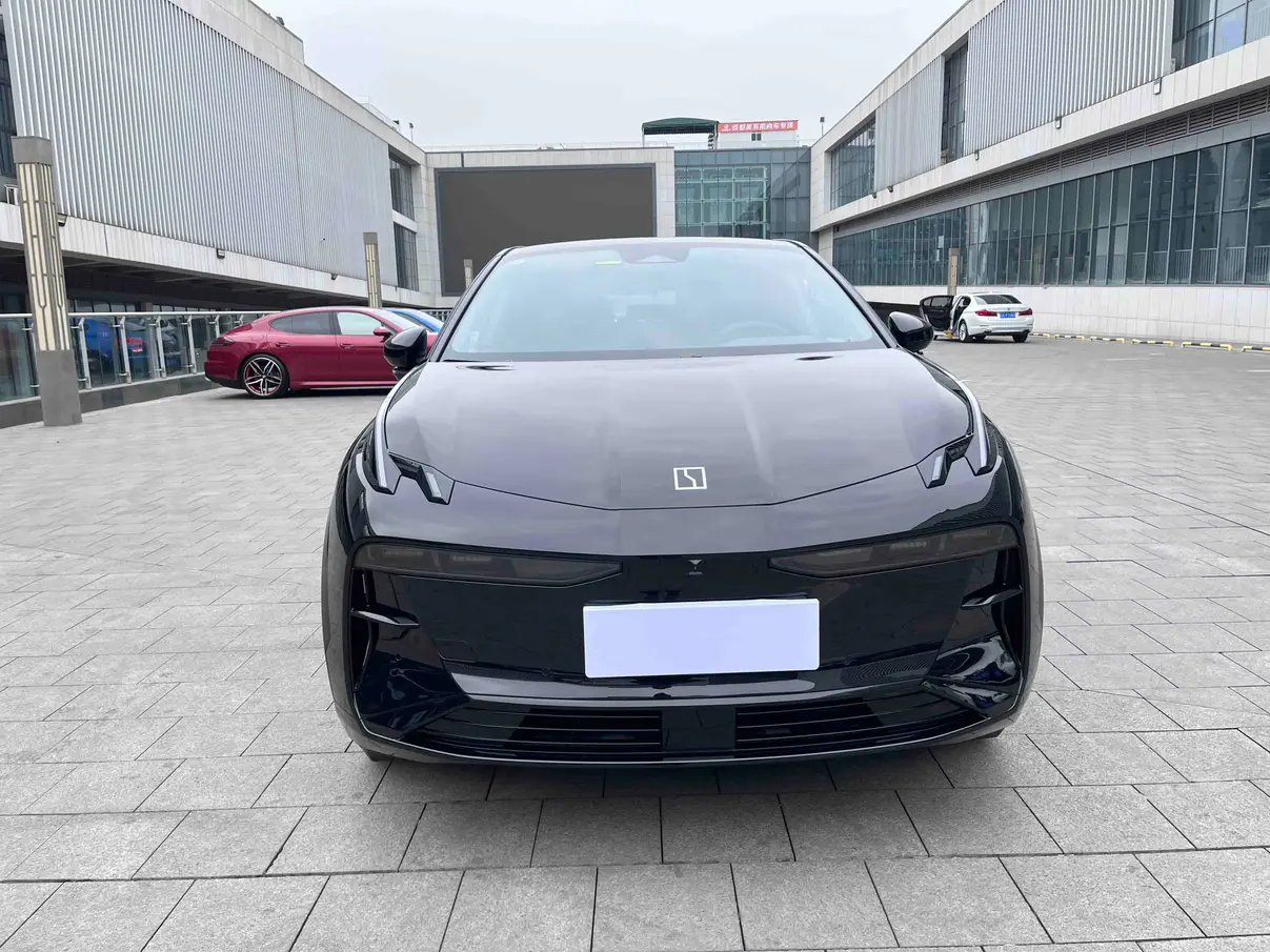 ZEEKR X  из Китая