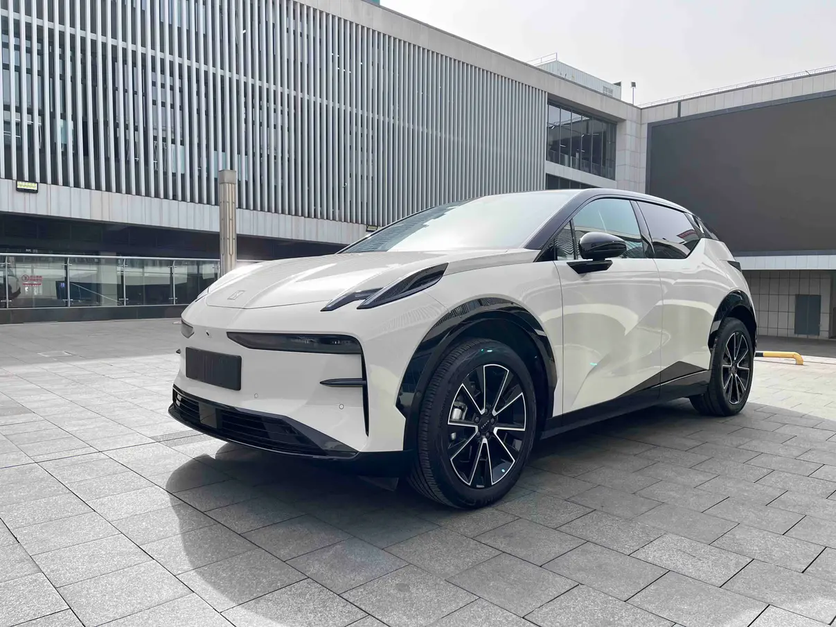 ZEEKR X  из Китая