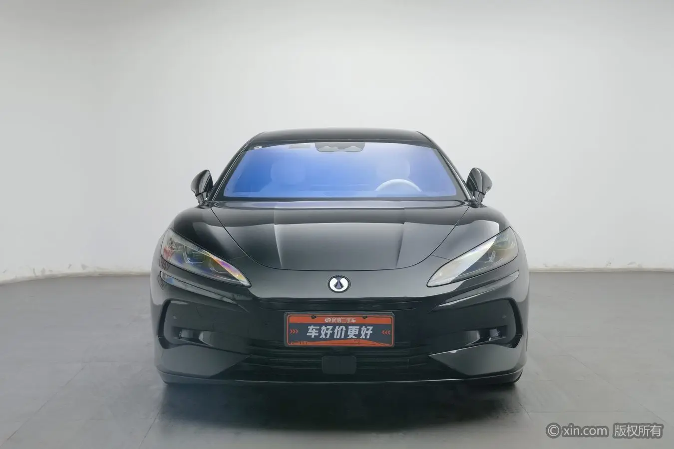 Denza Tengzhong Z9 DM  из Китая