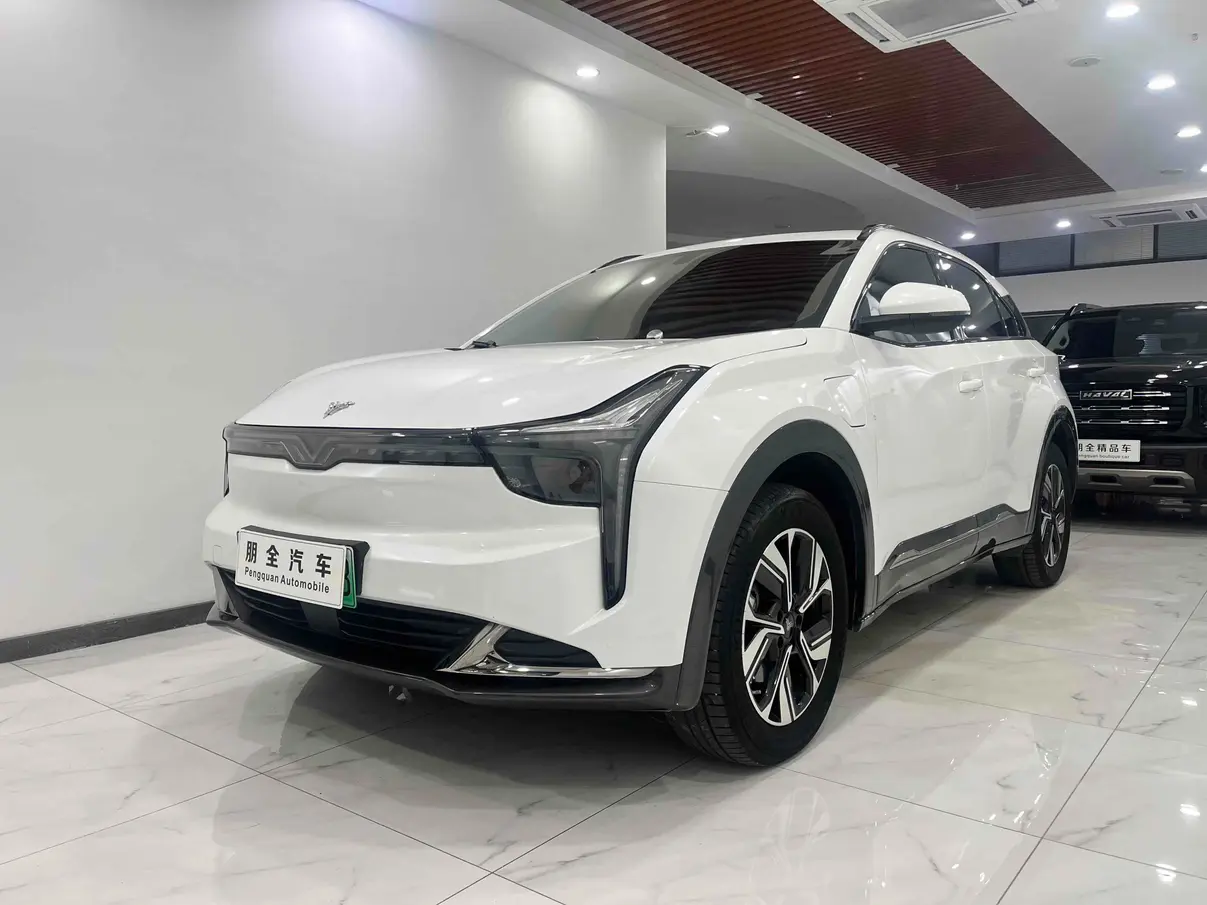 NETA NezhaU  из Китая