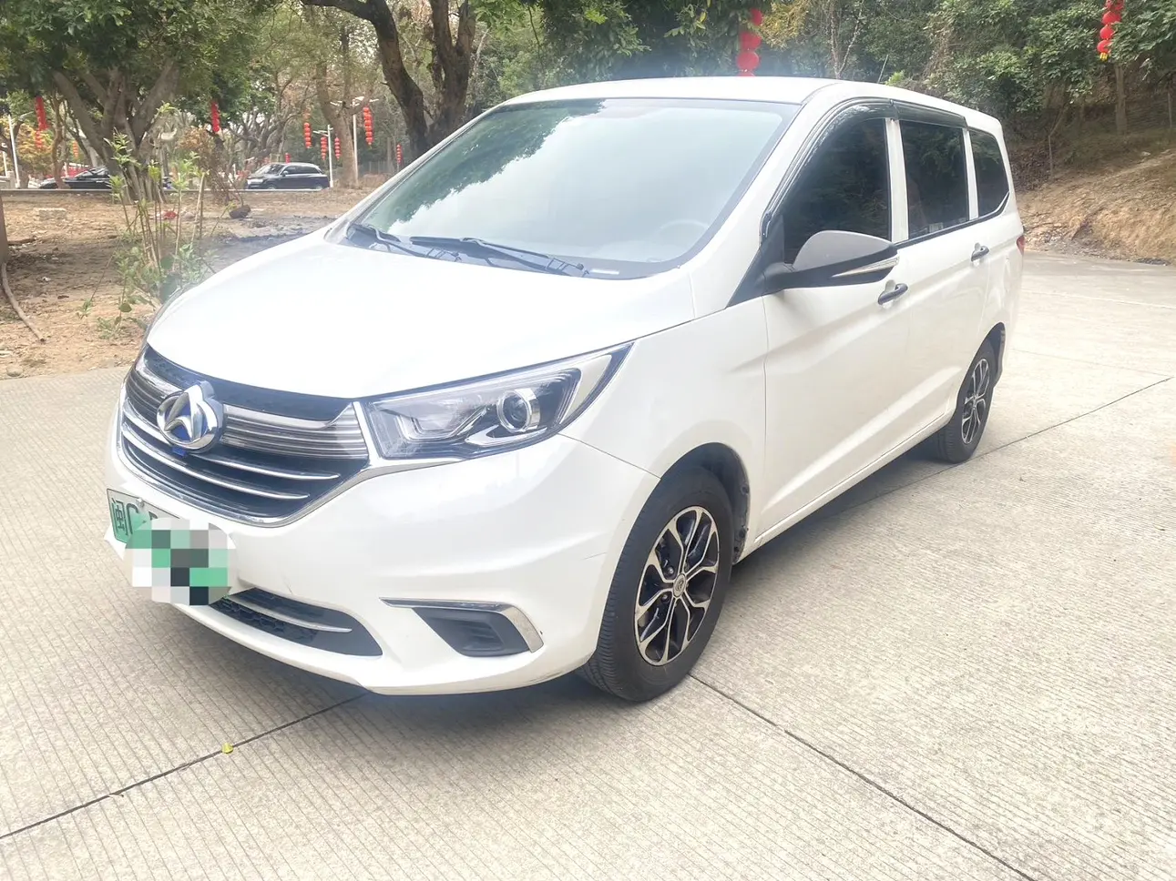 Changan Kaicene Changan Auchan A600 EV  из Китая