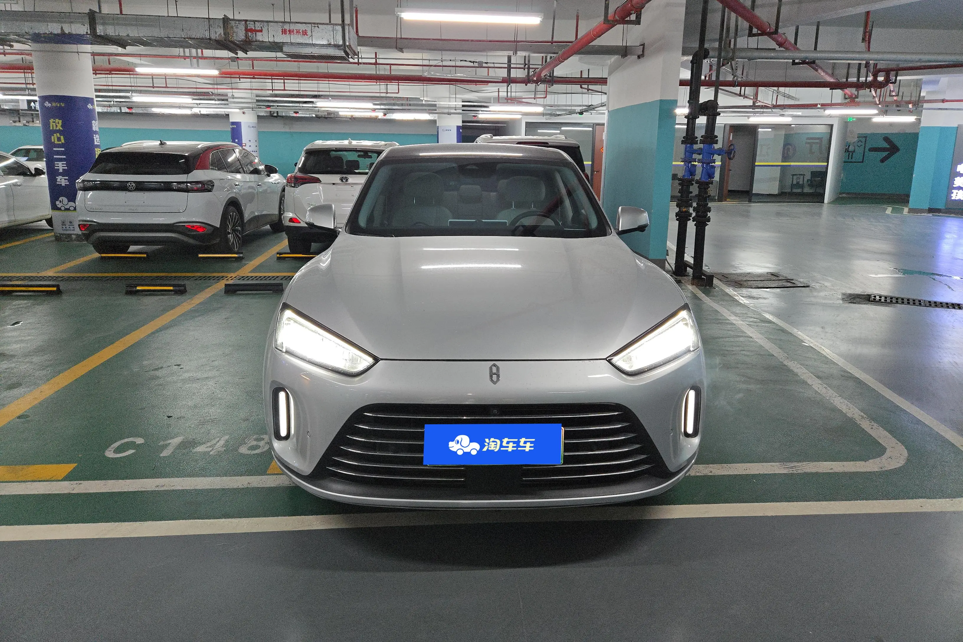 AITO M5 (Wenjie M5)  из Китая