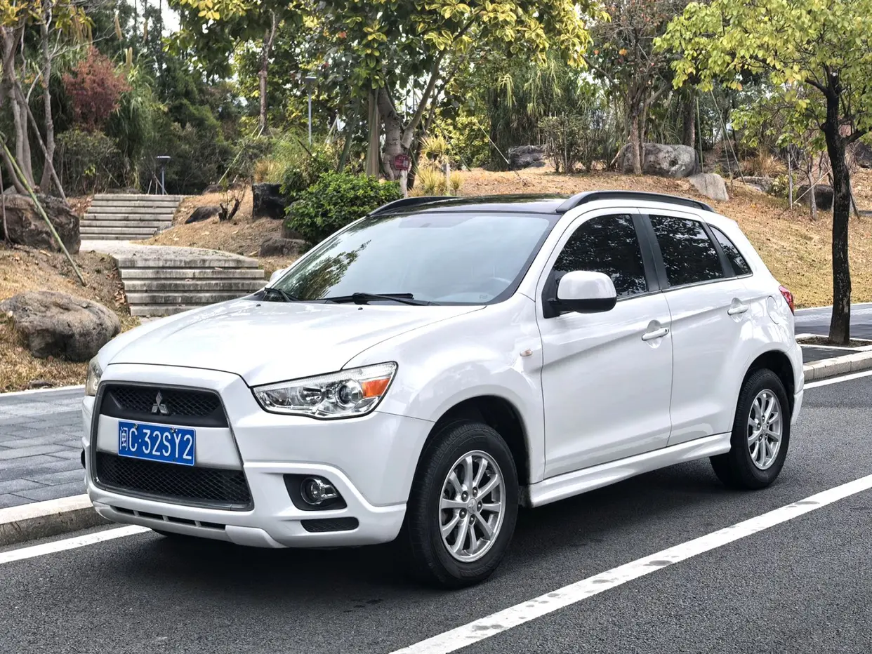 Mitsubishi Jinxuan ASX  из Китая