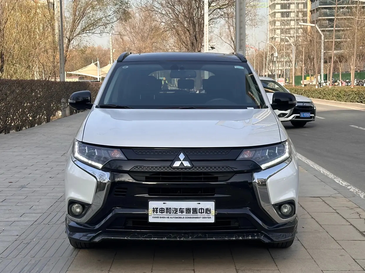 Mitsubishi Outlander  из Китая