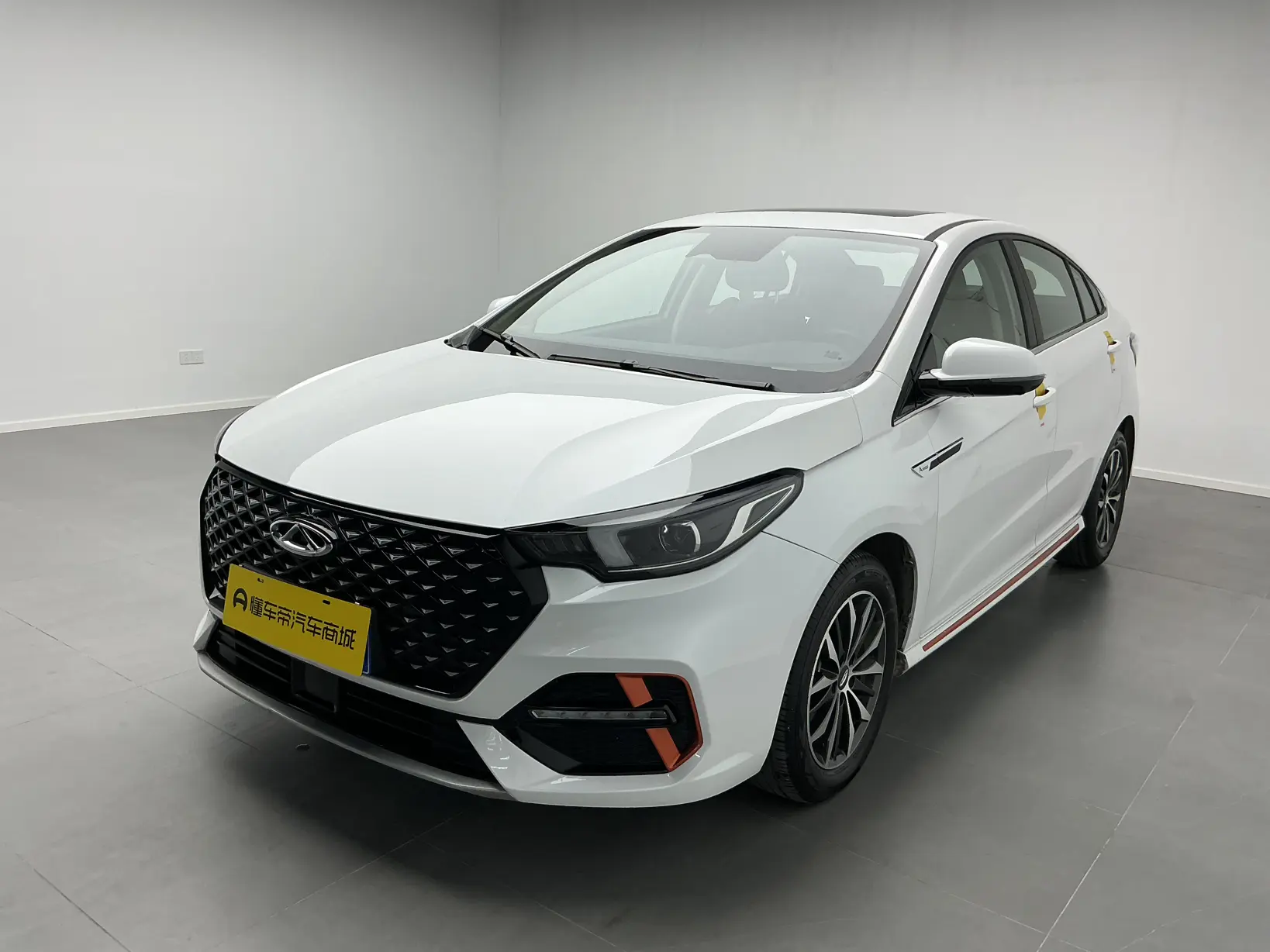 Omoda S5  из Китая