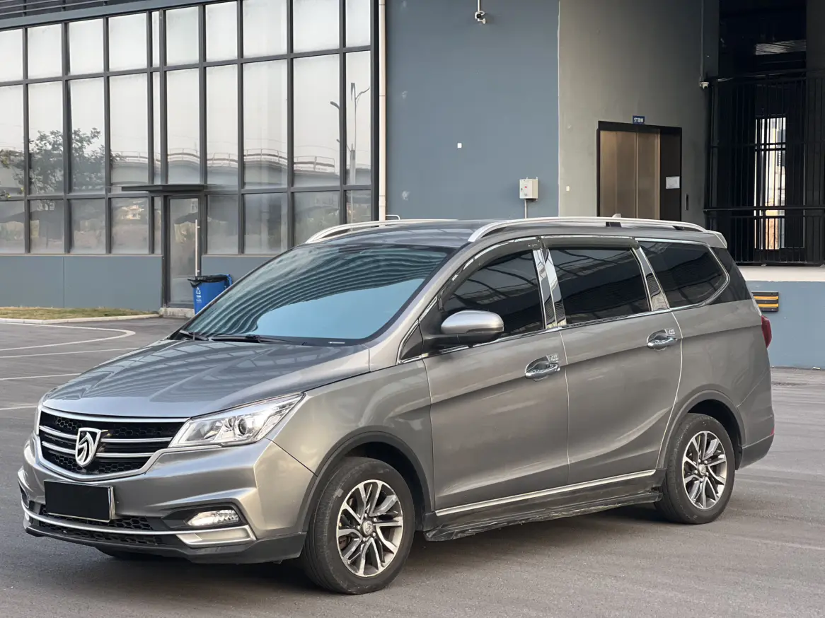 Baojun 730  из Китая