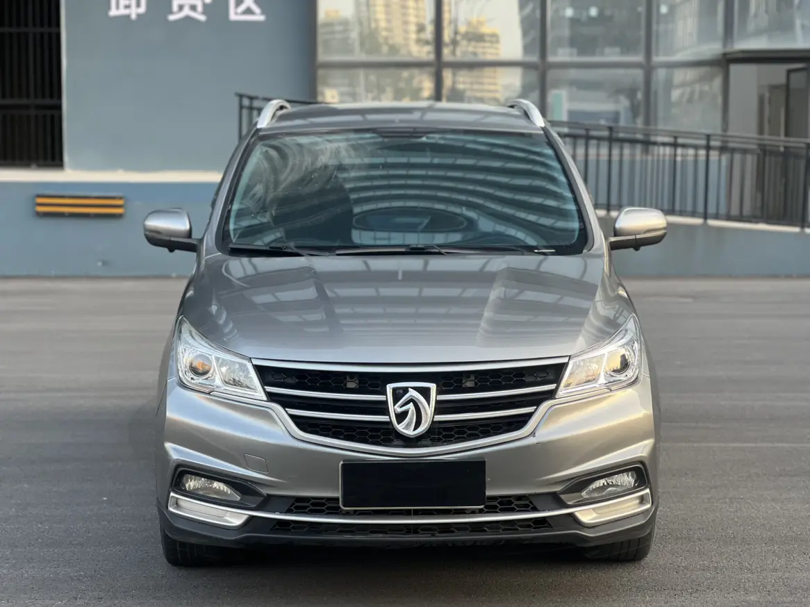 Baojun 730  из Китая
