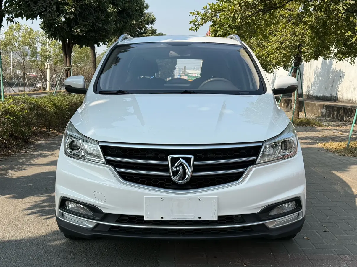 Baojun 730  из Китая