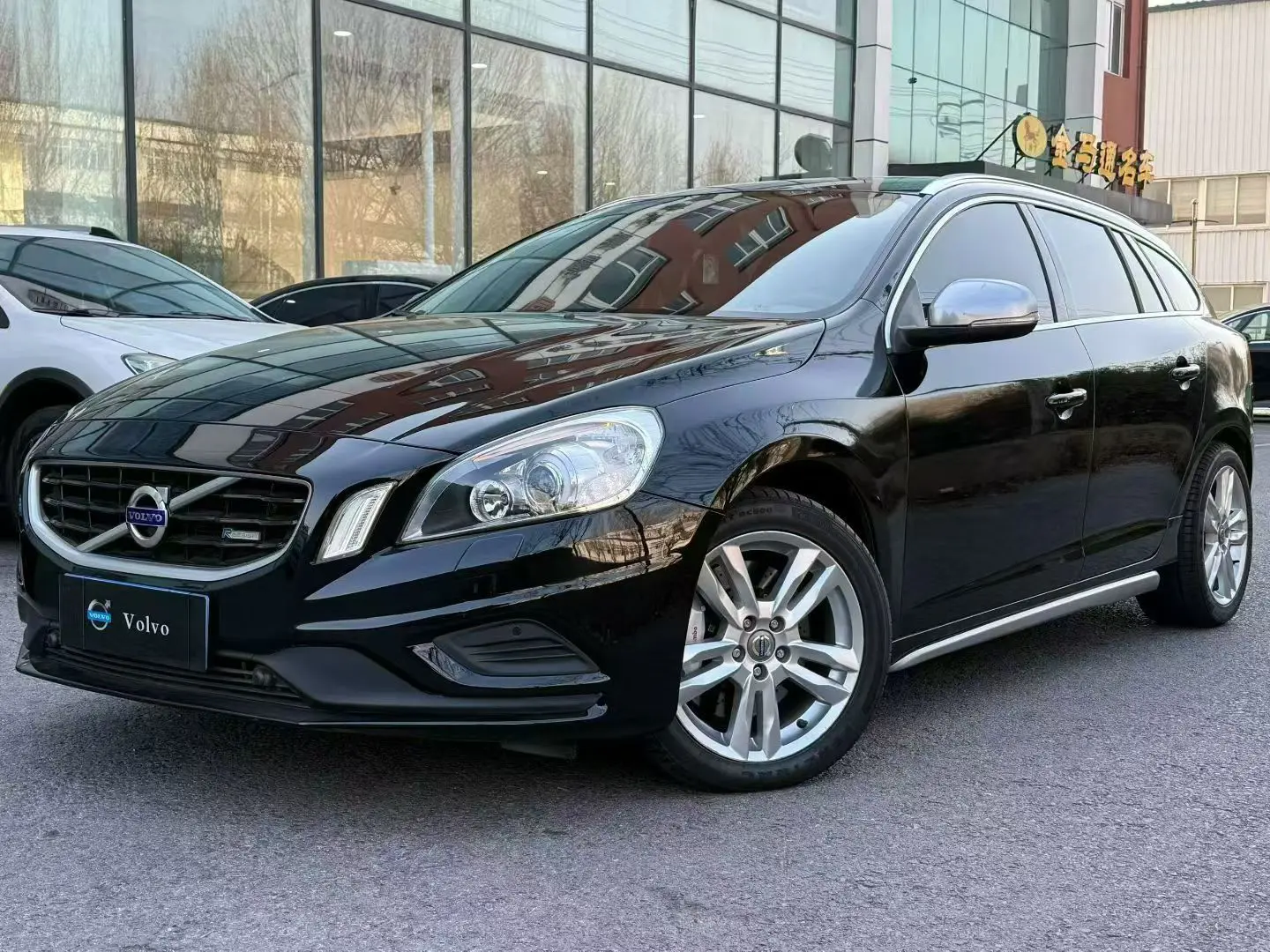 Volvo V60  из Китая