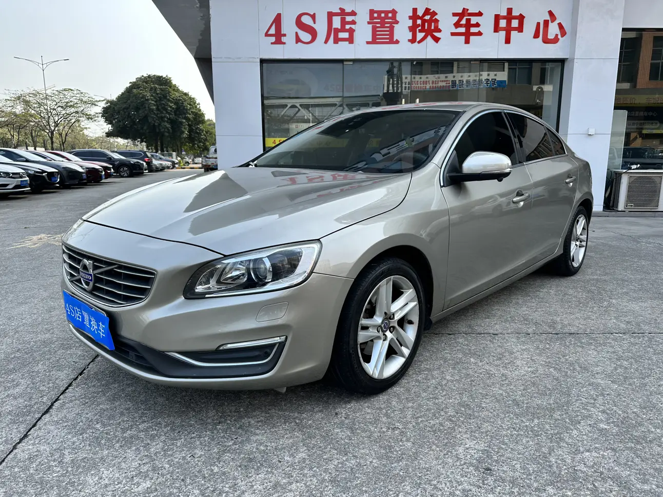 Volvo S60  из Китая