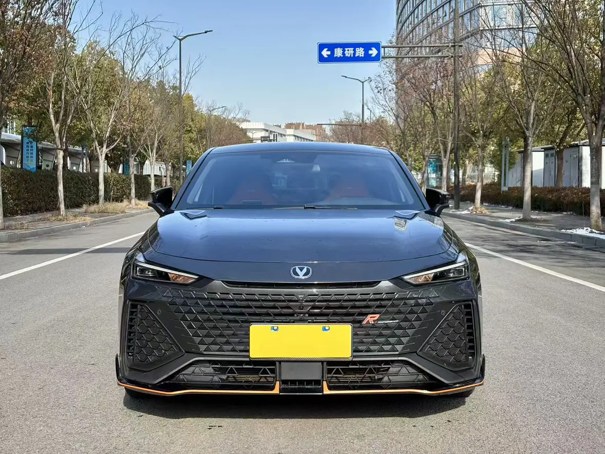 Changan UNI-V  из Китая