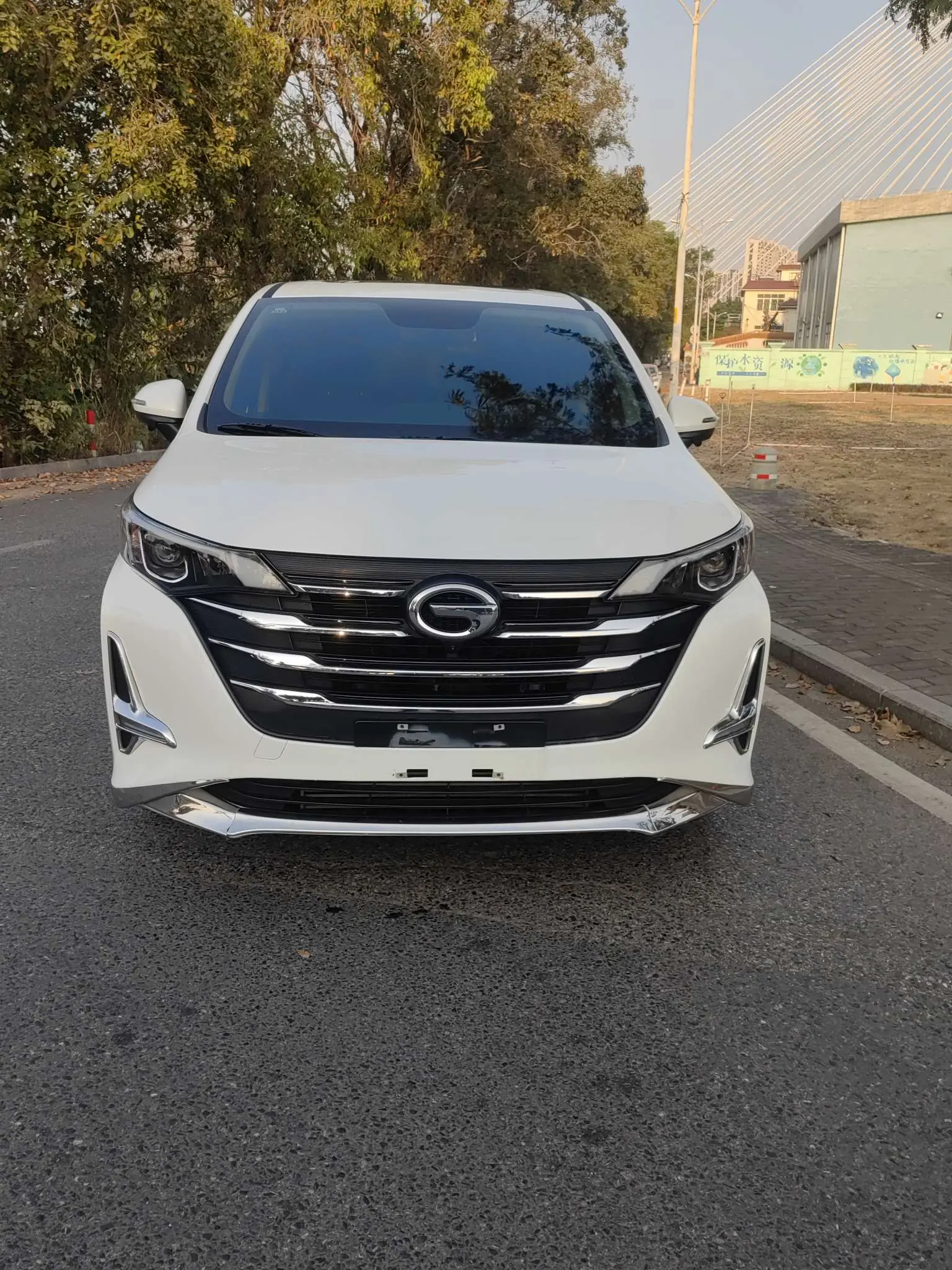 GAC Trumpchi M6  из Китая