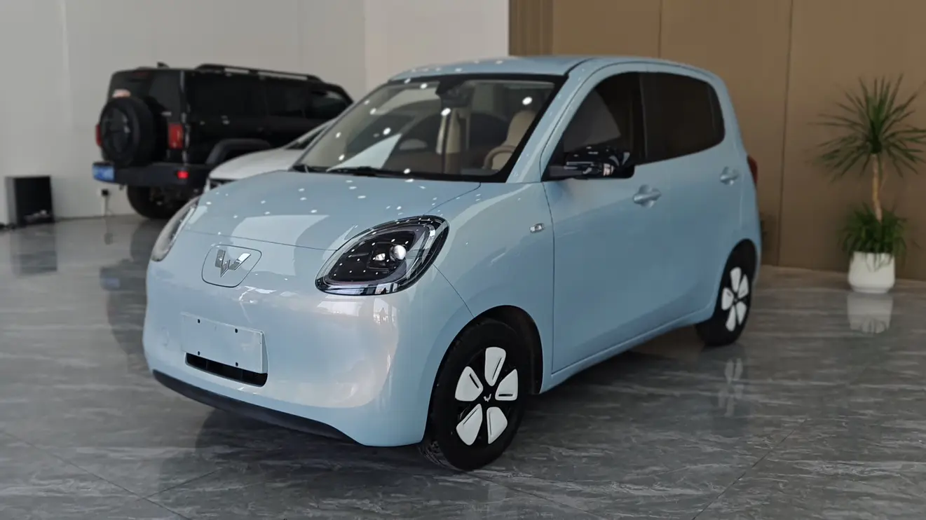 Wuling Hongguang MINIEV  из Китая