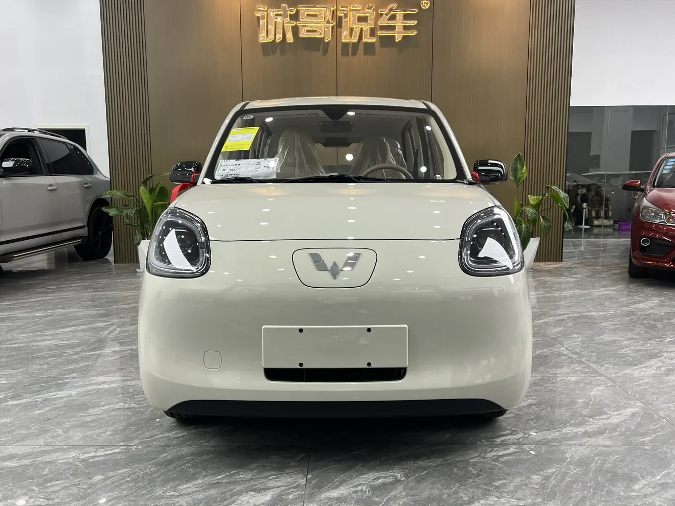Wuling Hongguang MINIEV  из Китая