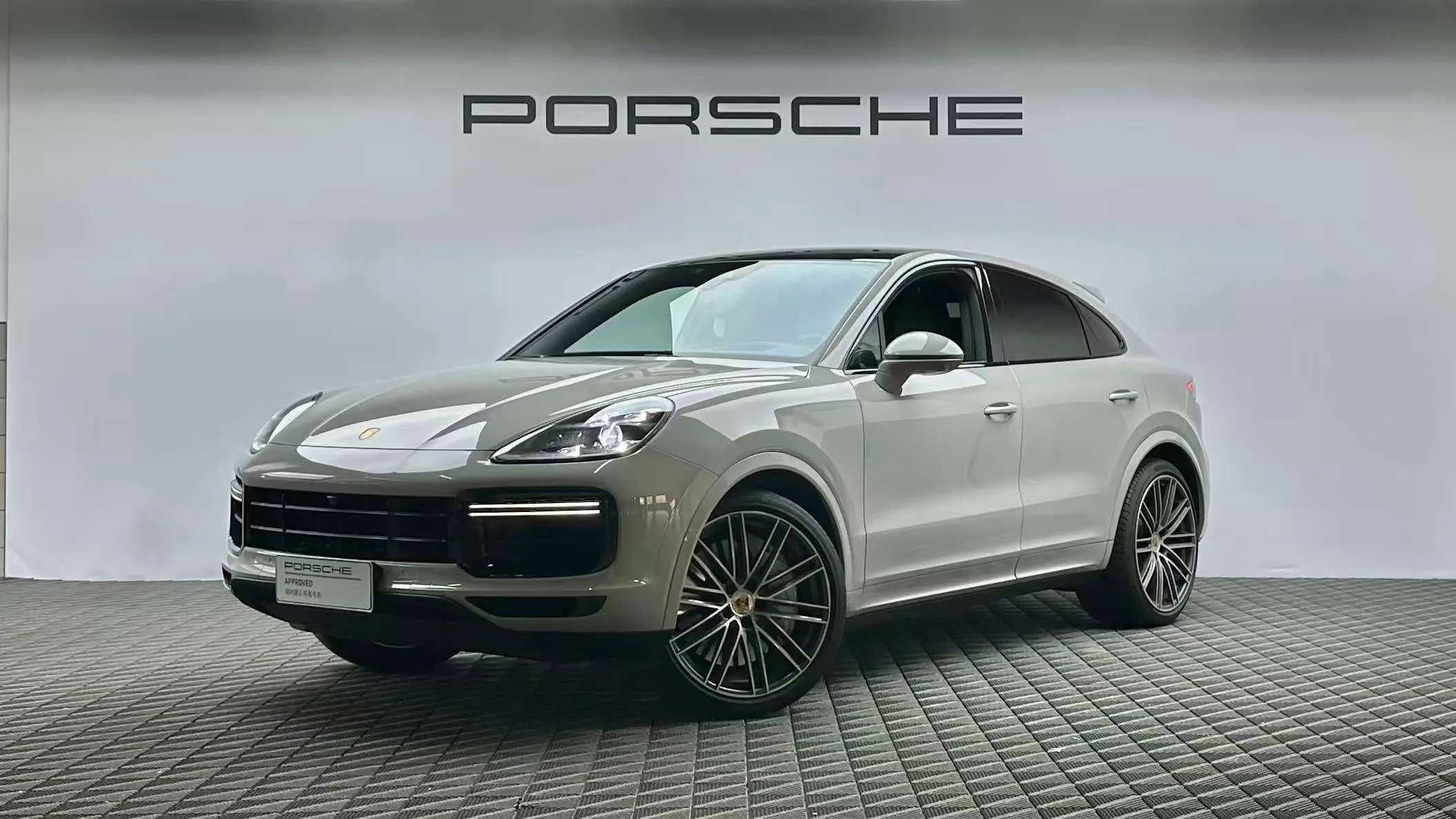 Porsche Cayenne Coupe  из Китая