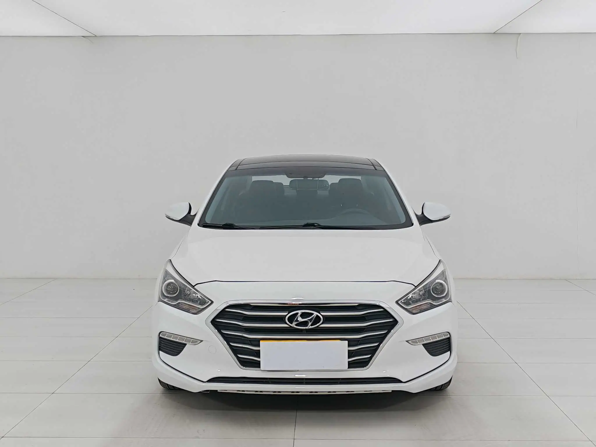 Hyundai Famous pictures  из Китая