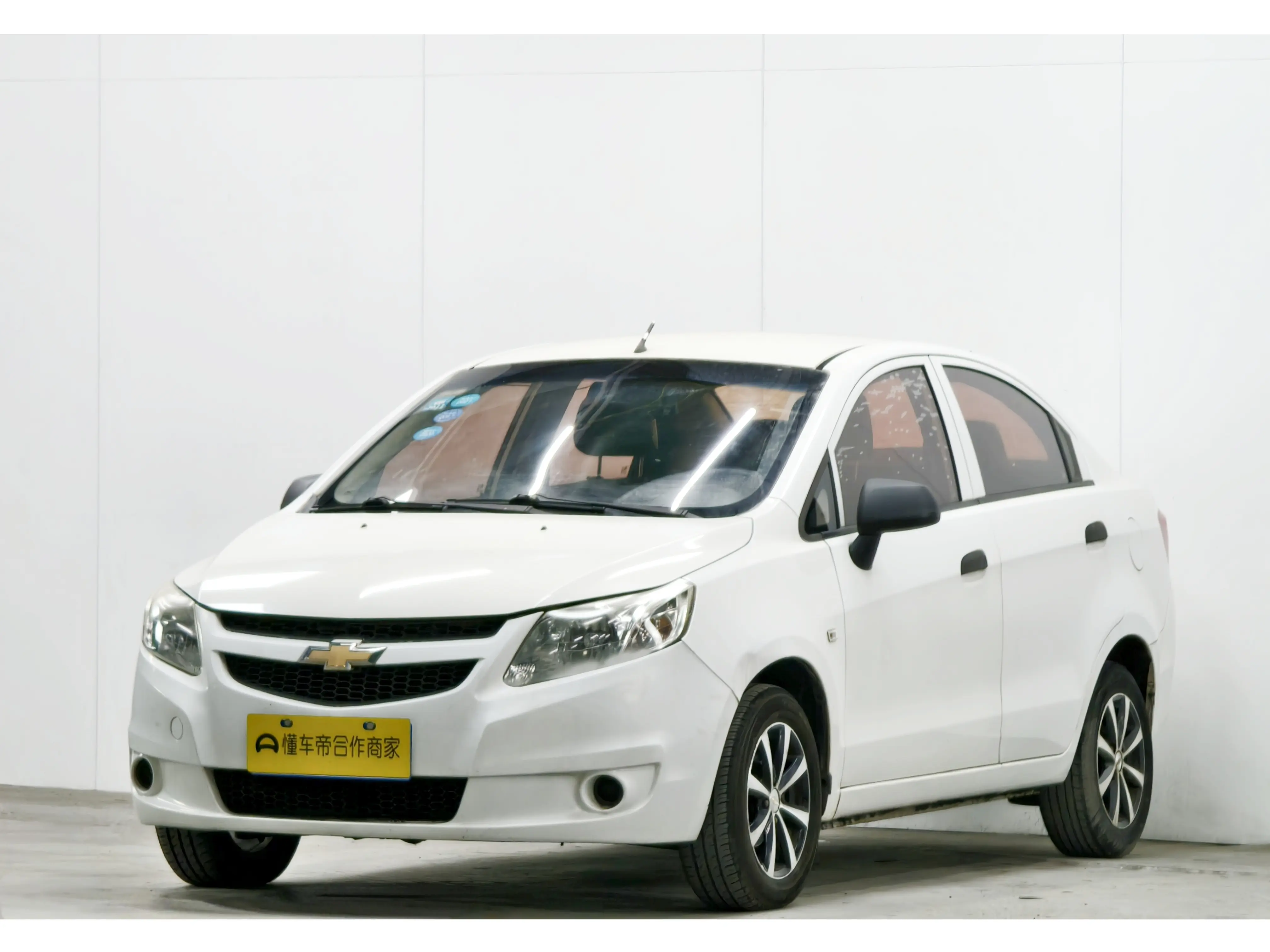 Chevrolet Sail  из Китая