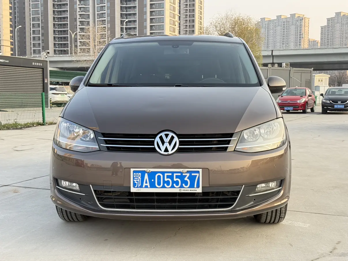 Volkswagen Sharon  из Китая