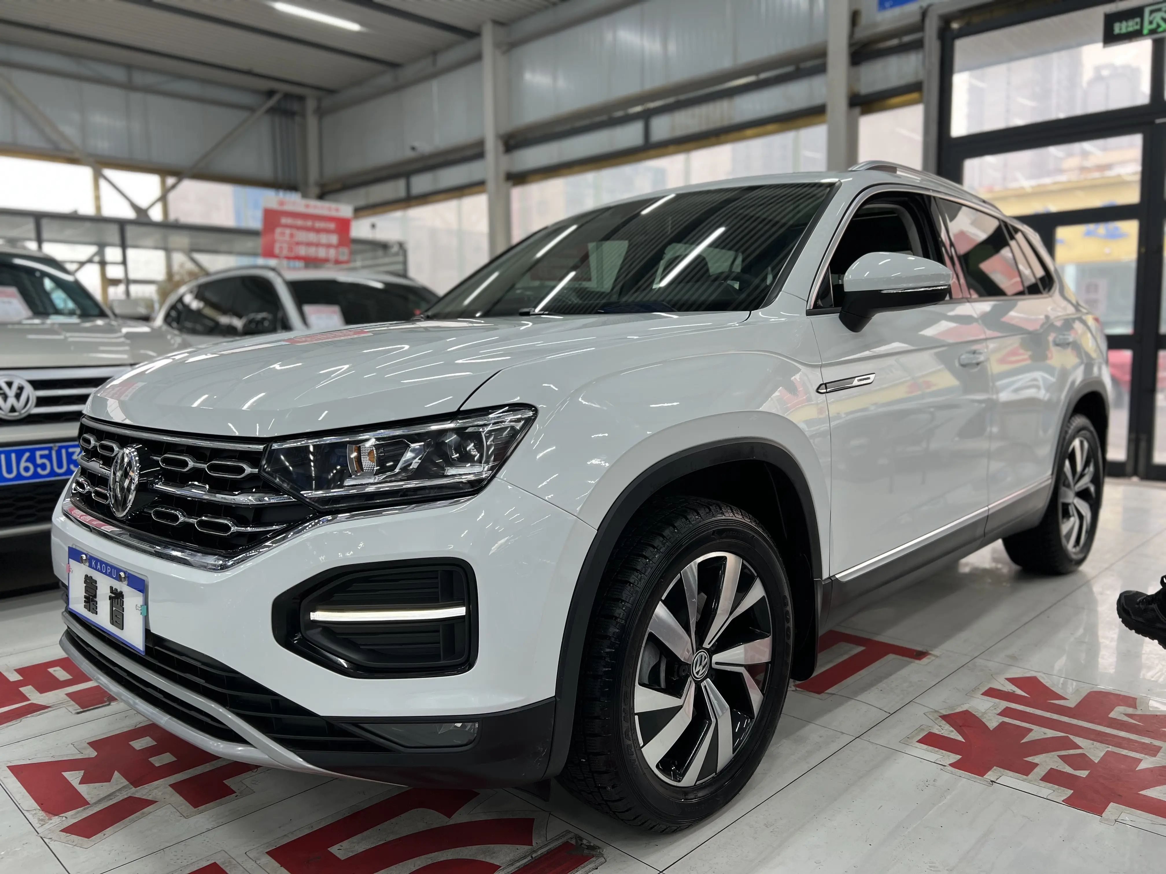 Volkswagen Tayron  из Китая