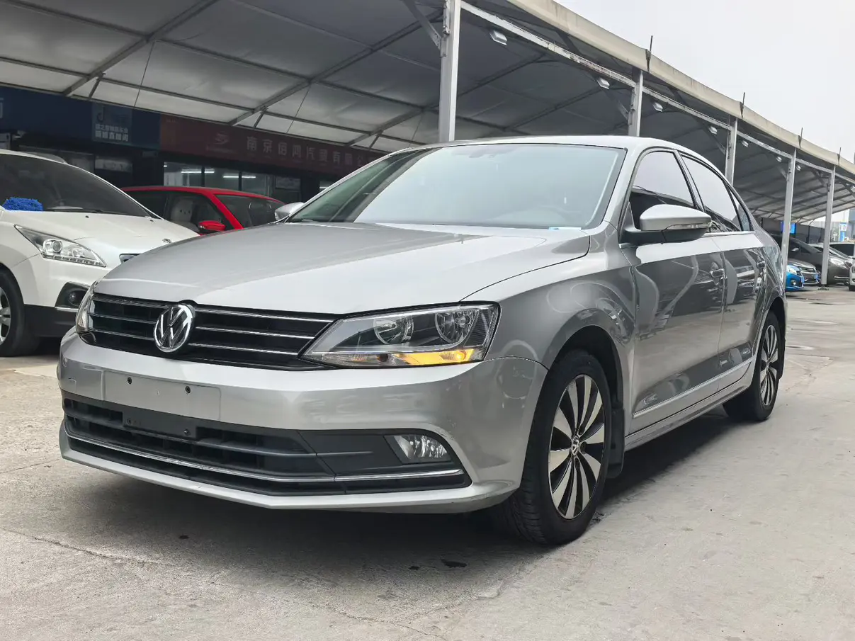 Volkswagen Sagitar  из Китая